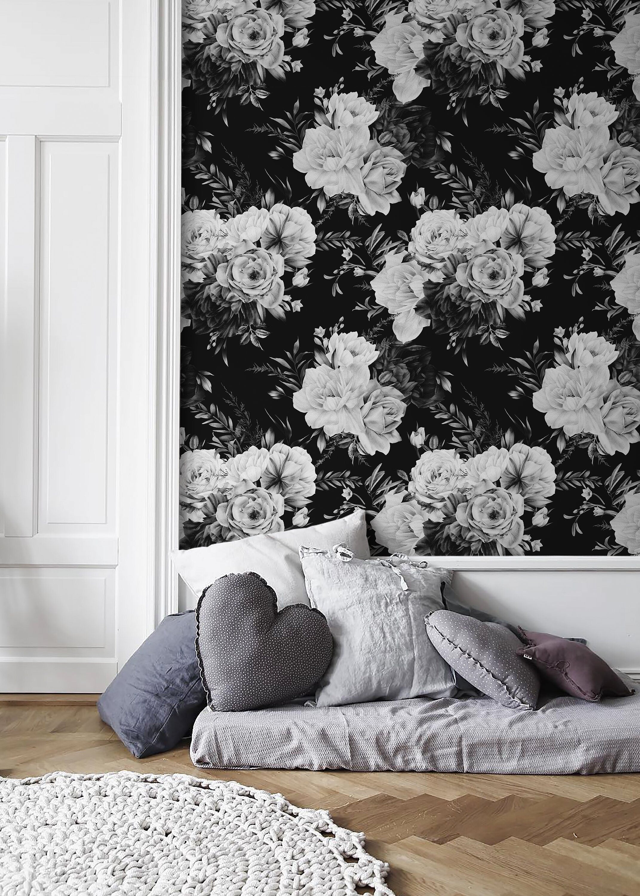 Floral Wallpaper With Moody Rose Bouquets In Black, White, And Gray - D544