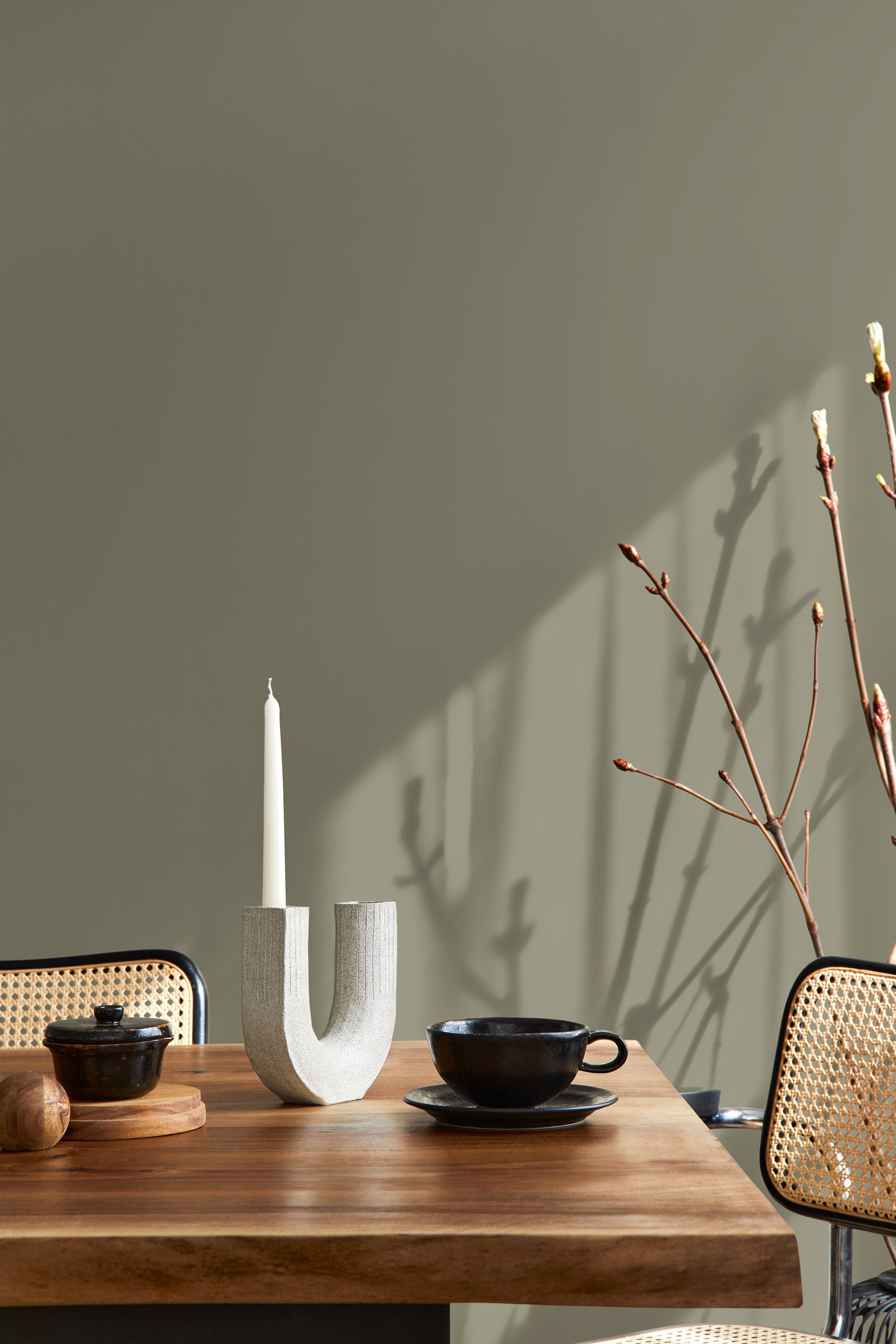 Solid Color Wallpaper Featuring A Muted Philippine Gray - D471