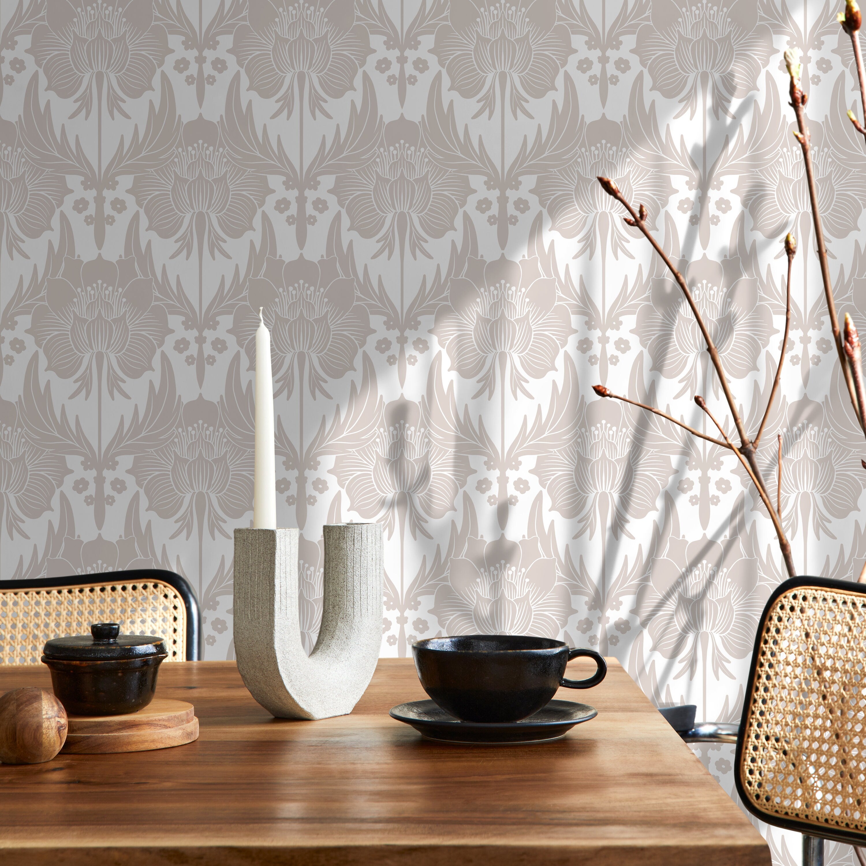 Floral Wallpaper With A Stylized Damask Motif In Neutral Beige - X170
