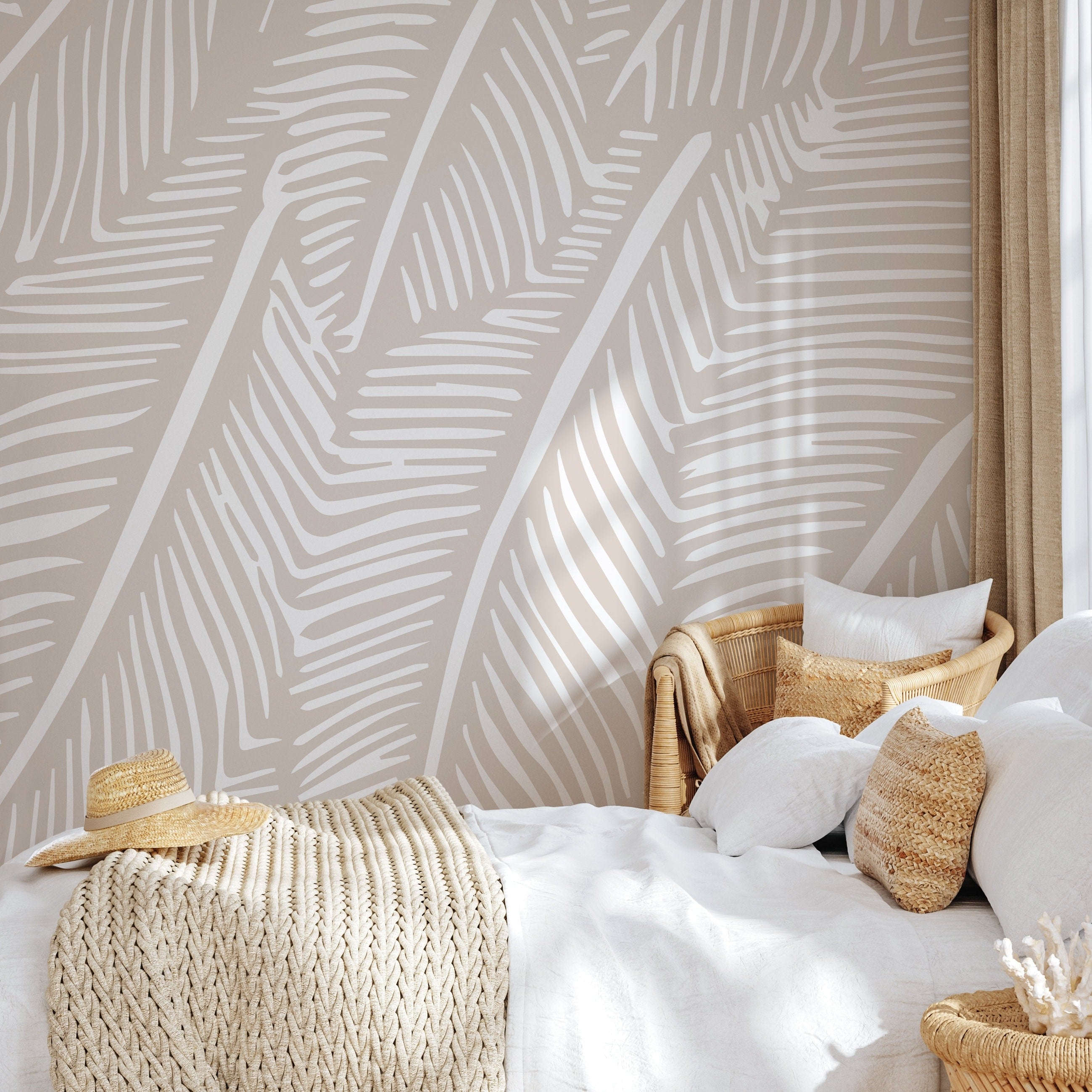 Botanical Wallpaper With A Stylized Leaf Motif In Beige And White - B965