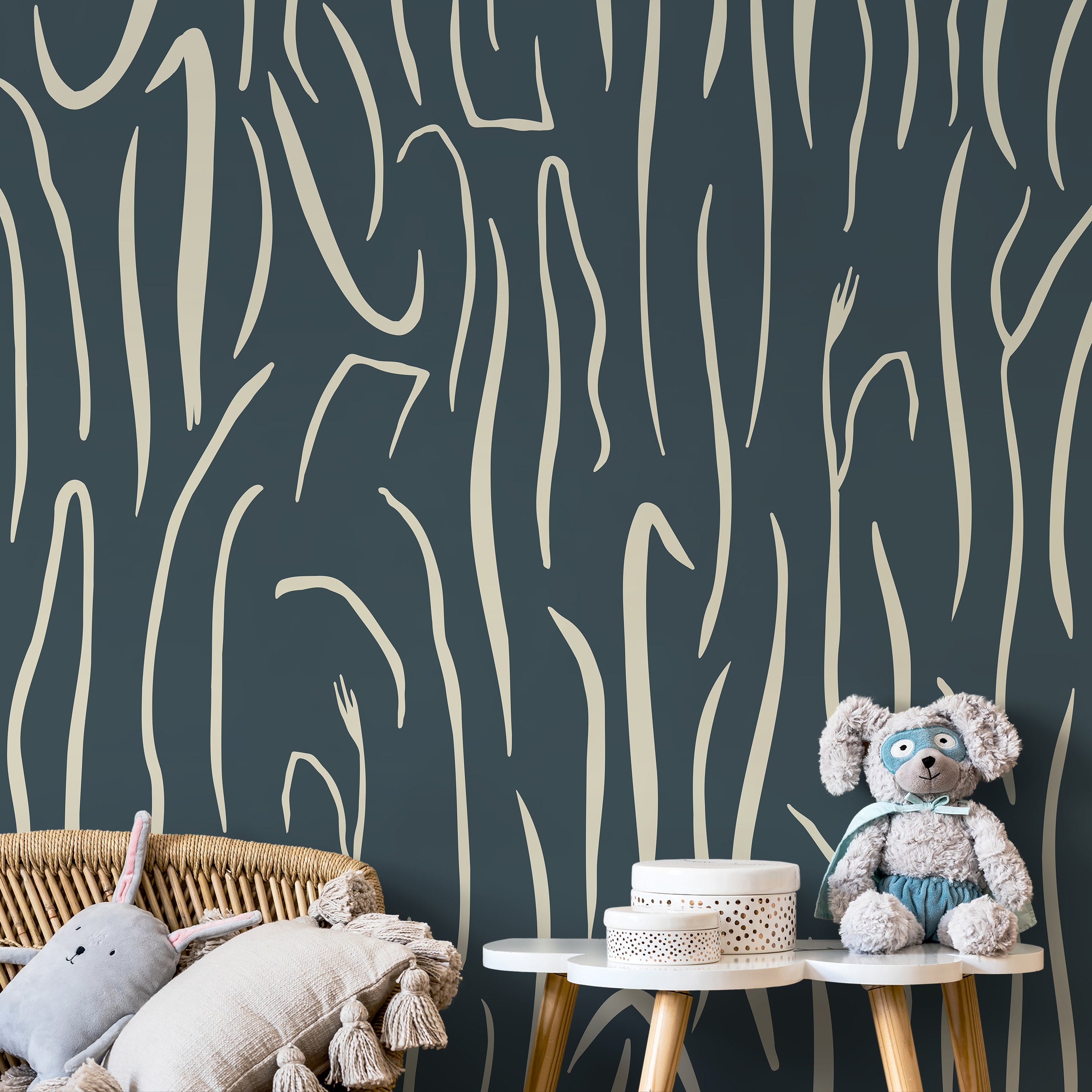 Abstract Wallpaper With Organic Wavy Lines In Dark Green And Cream - D618