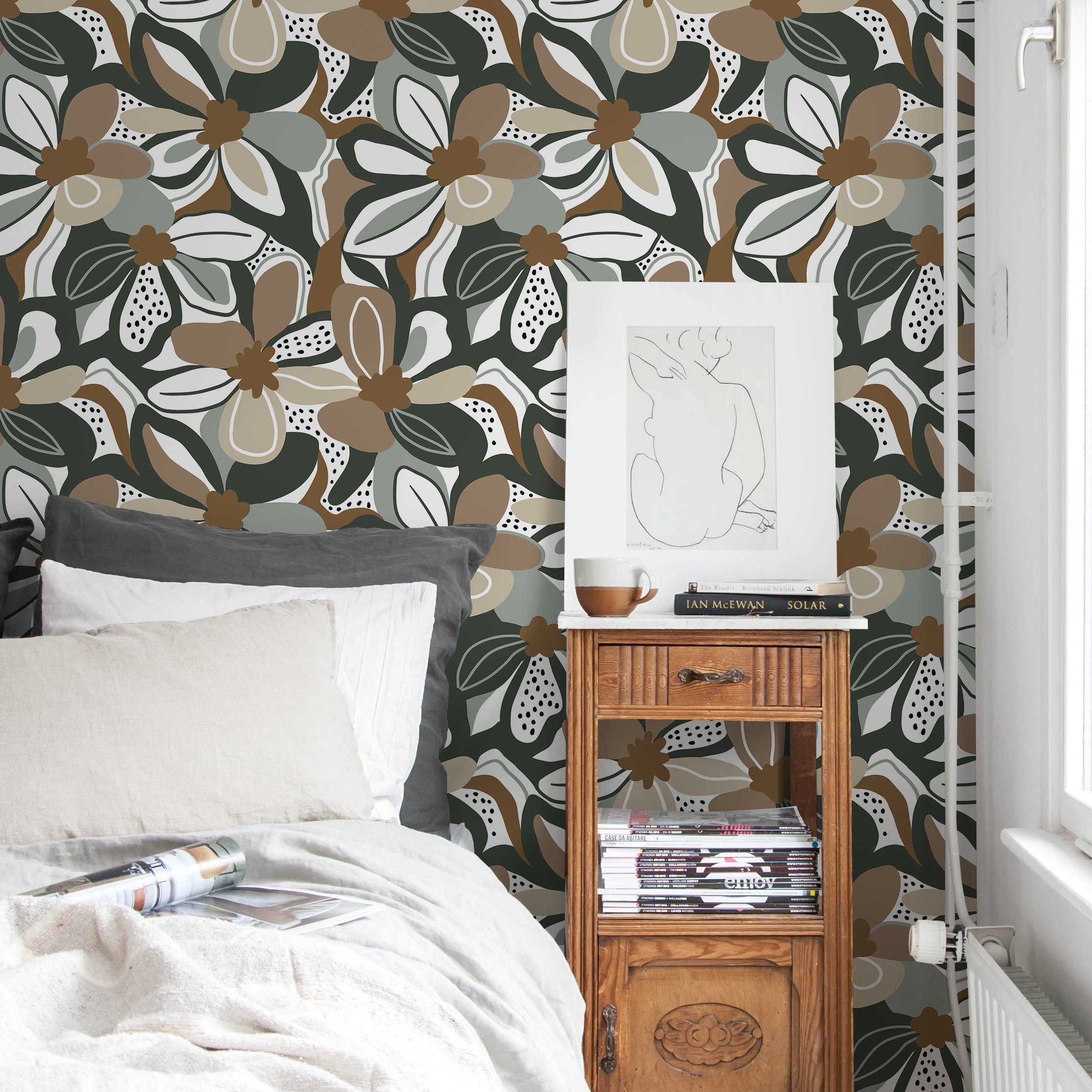 Floral Wallpaper With A Modern Abstract Motif In Taupe, Green, And Brown - D658