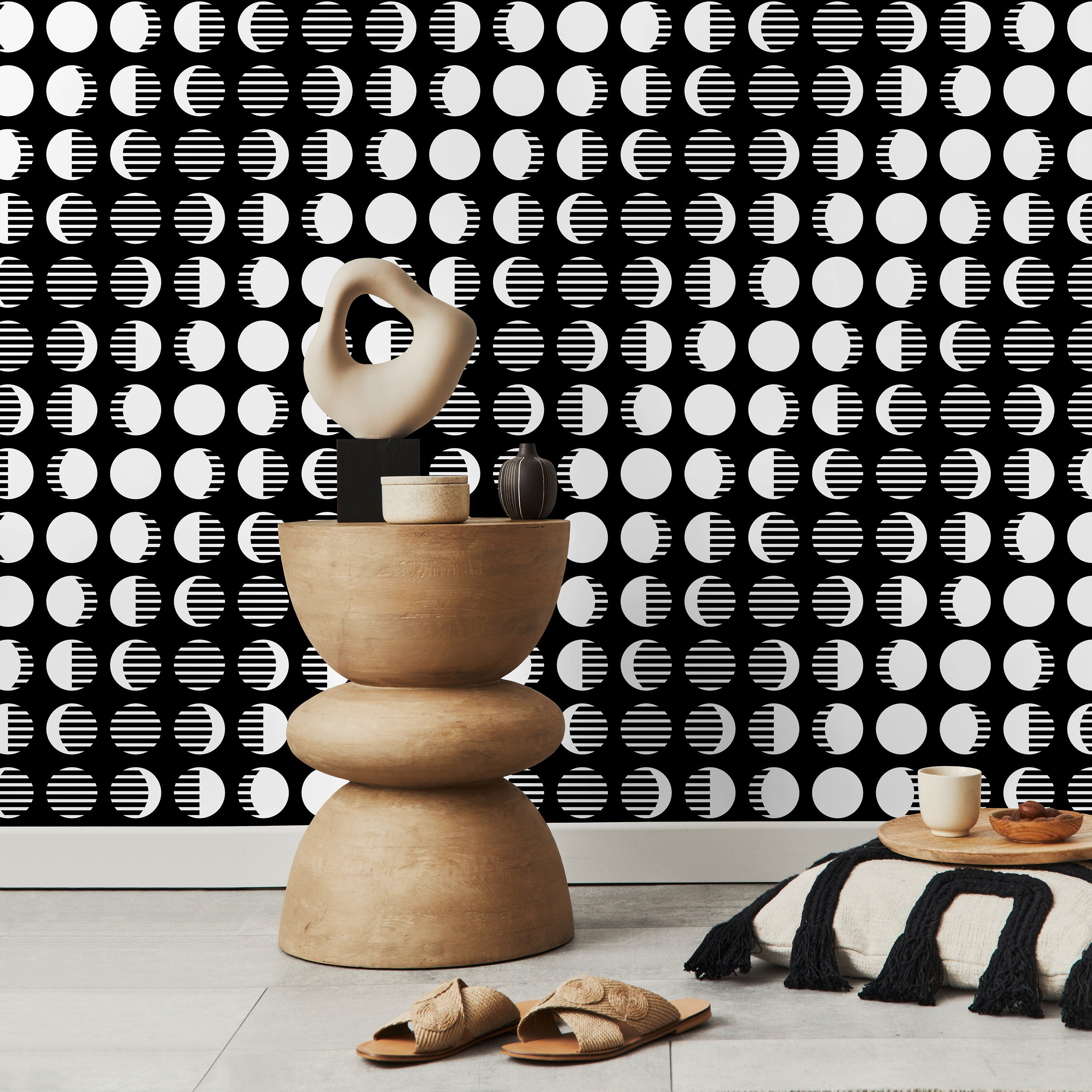 Celestial Wallpaper With A Modern Moon Phase Motif In Black And White - D941