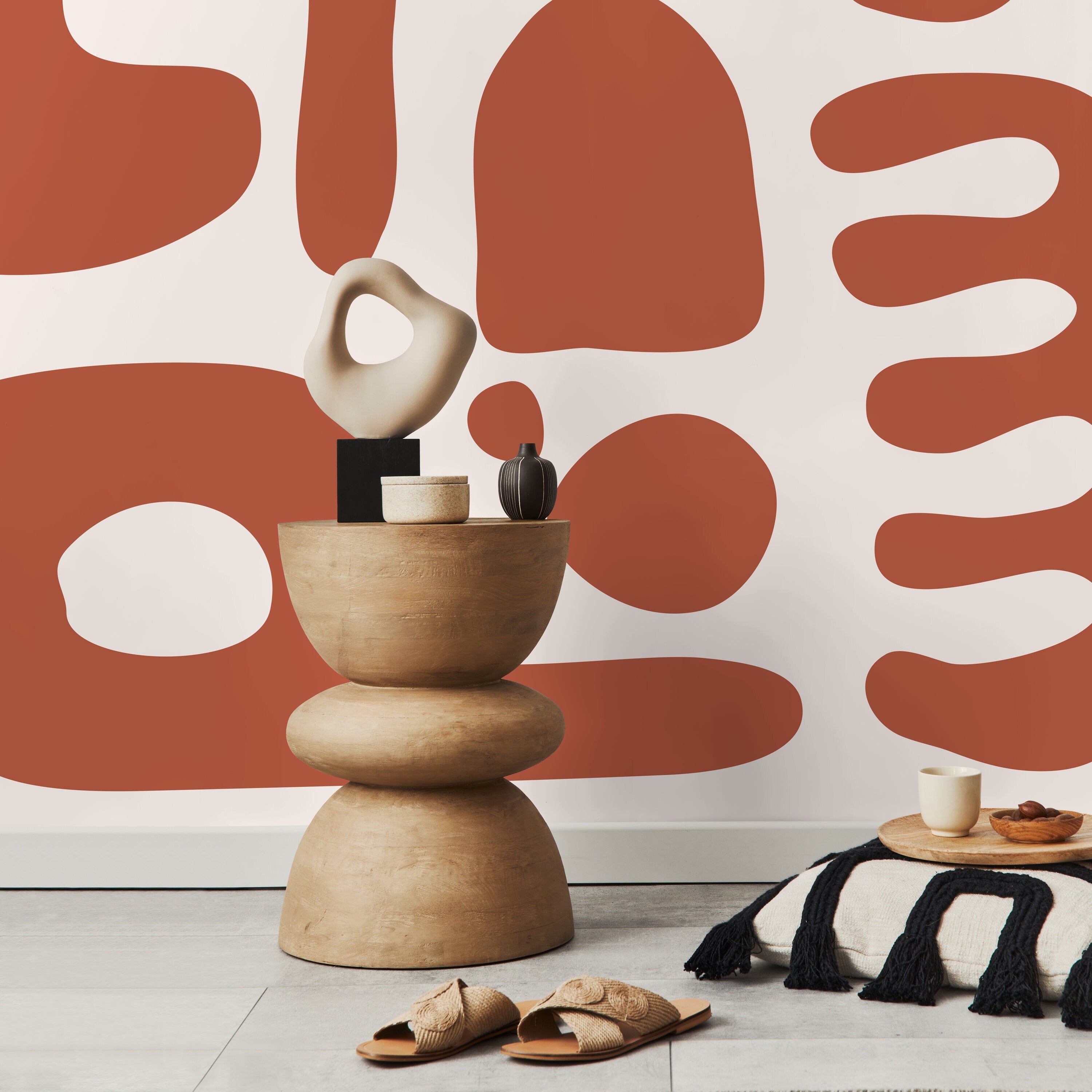 Abstract Wallpaper With Bold Organic Shapes In Terracotta And Cream - D595
