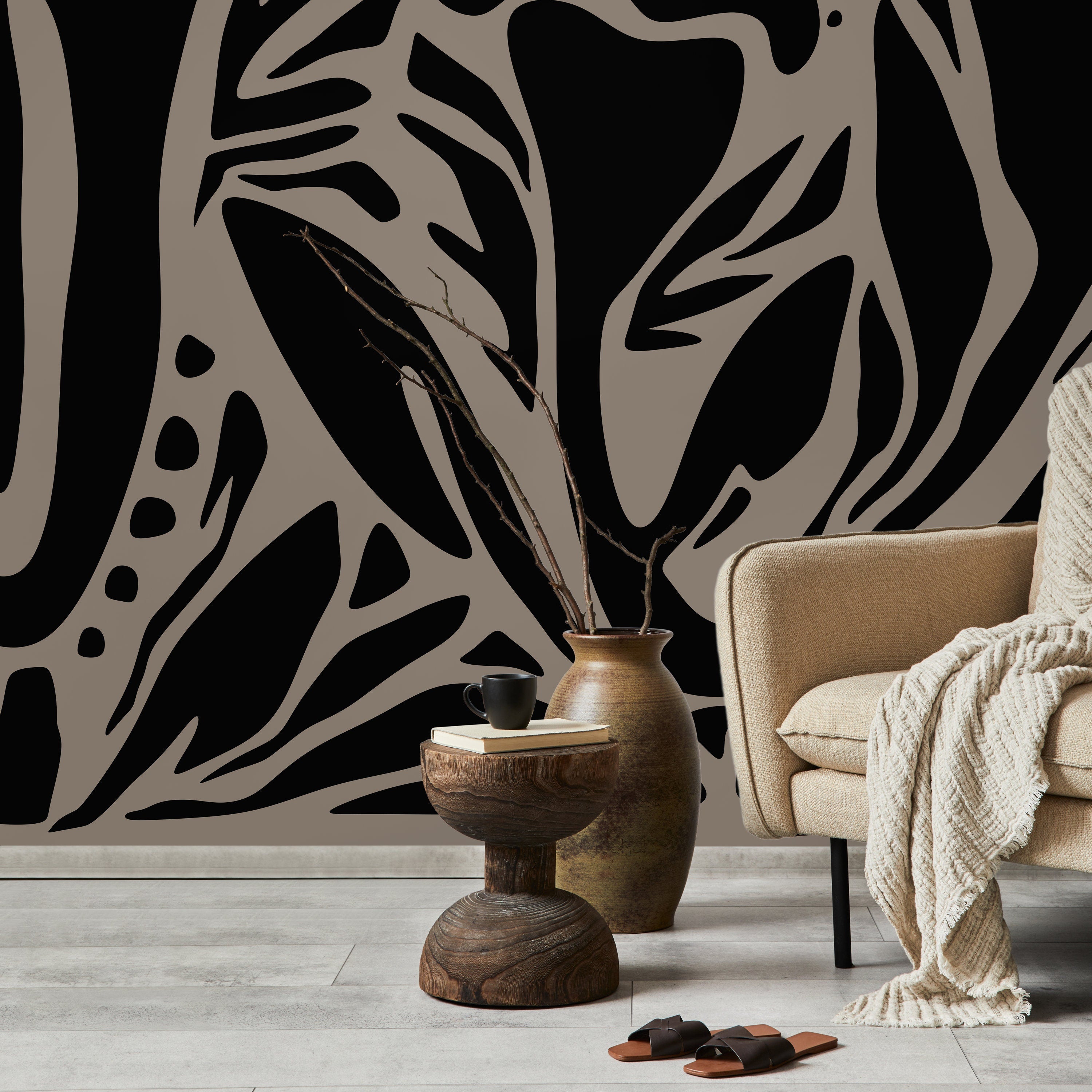 Abstract Wallpaper With Bold Botanical Forms In Black And Taupe - D634