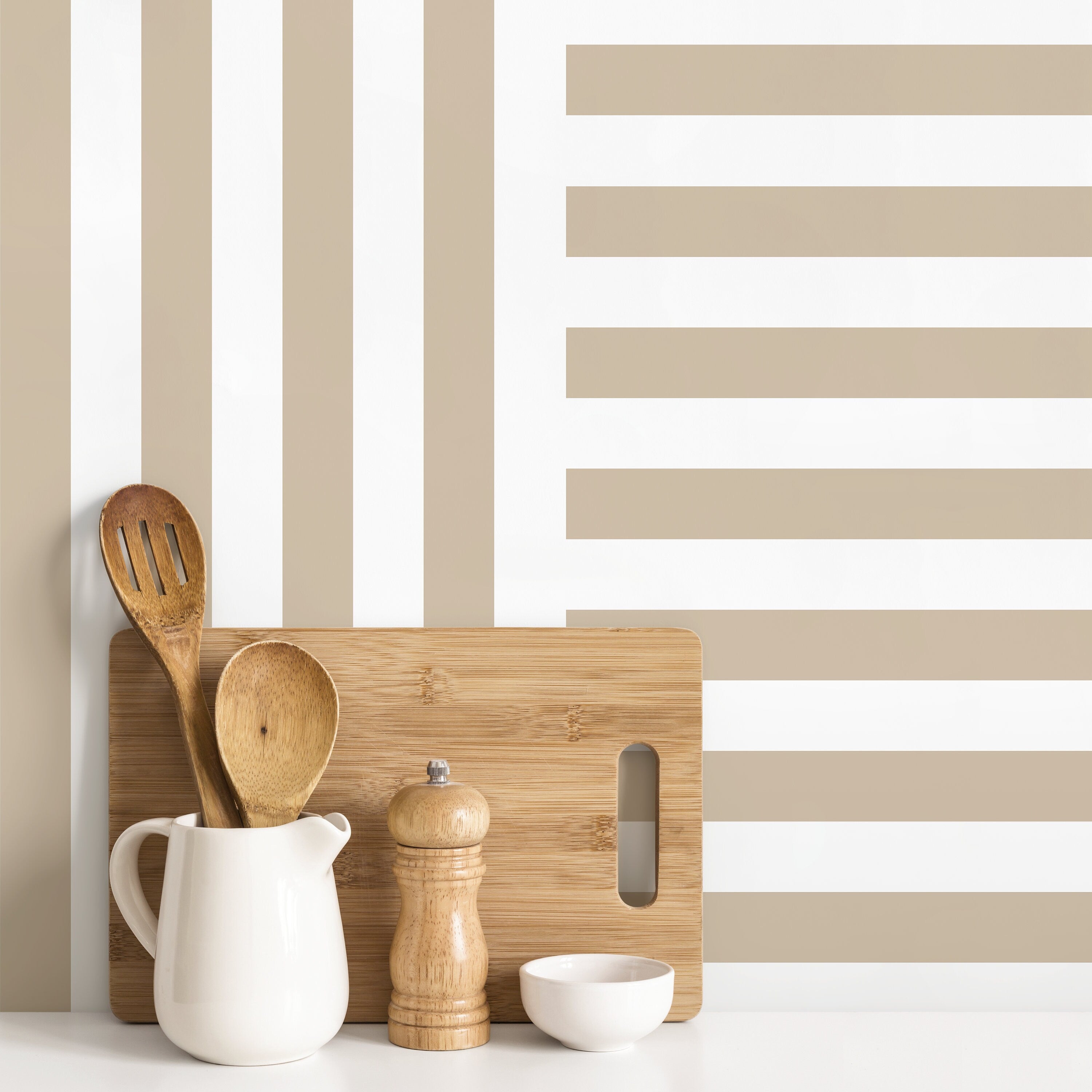 Striped Wallpaper With A Modern Geometric Design In Beige - D736