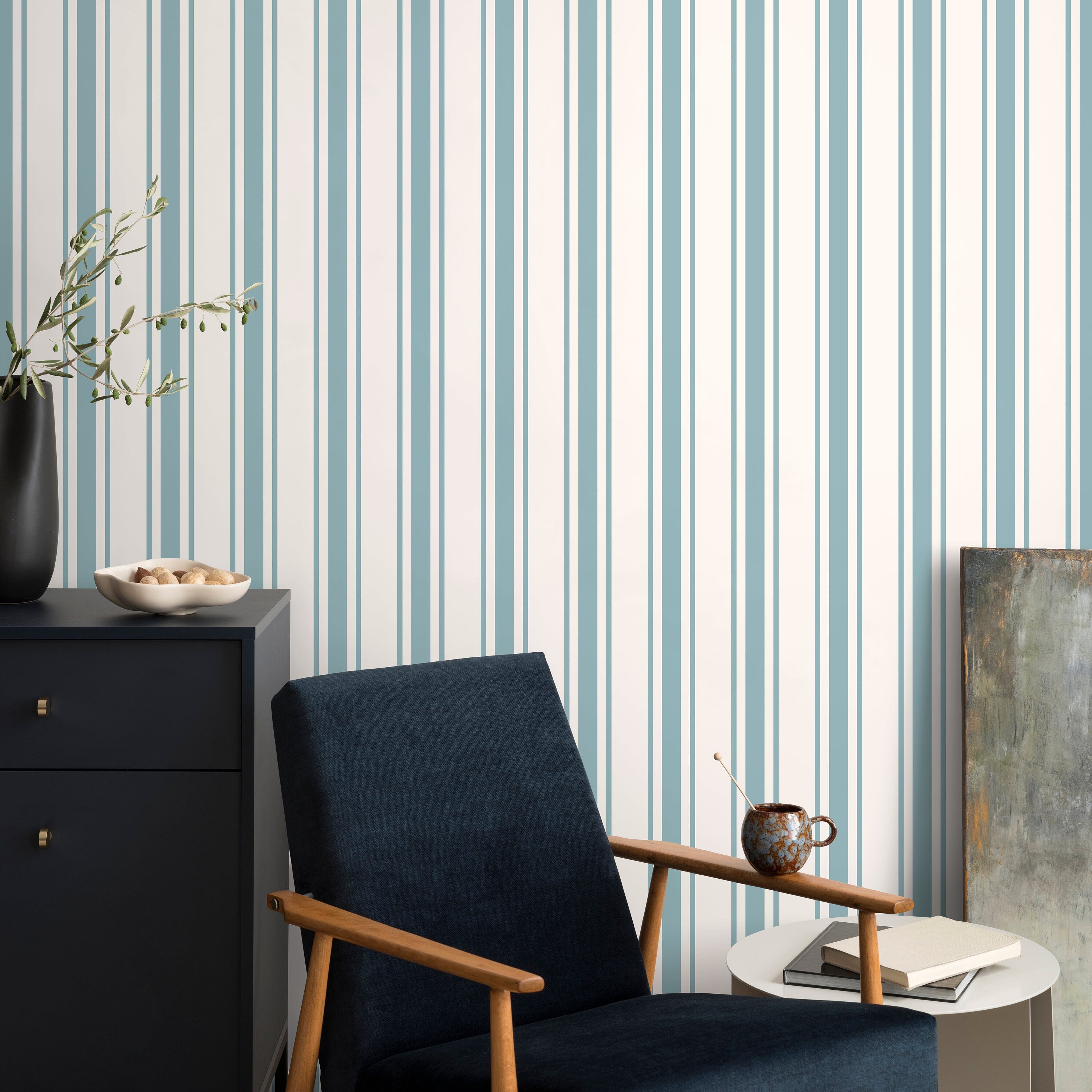 Vintage Striped Wallpaper With Classic Lines In Light Blue And Cream - D758