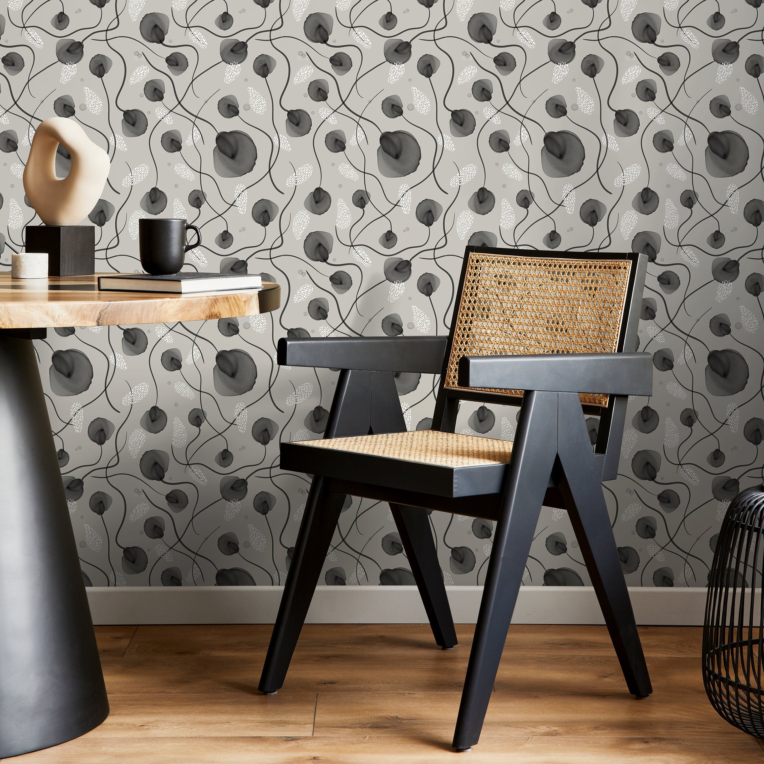 Scandinavian Wallpaper With Abstract Watercolor Poppies In Gray And Black - X124