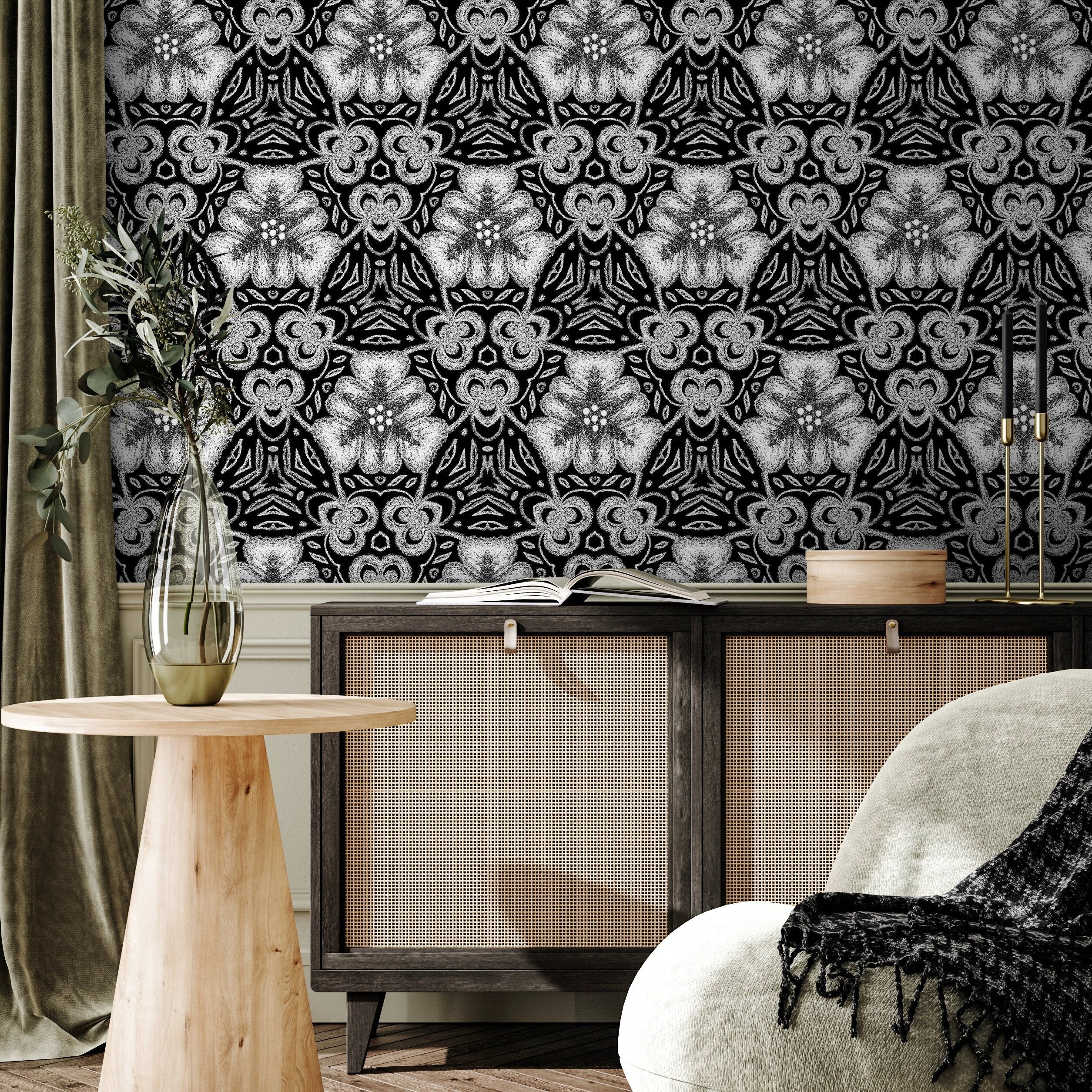 Damask Wallpaper With A Chalk-style Floral Motif In Black And White - X079