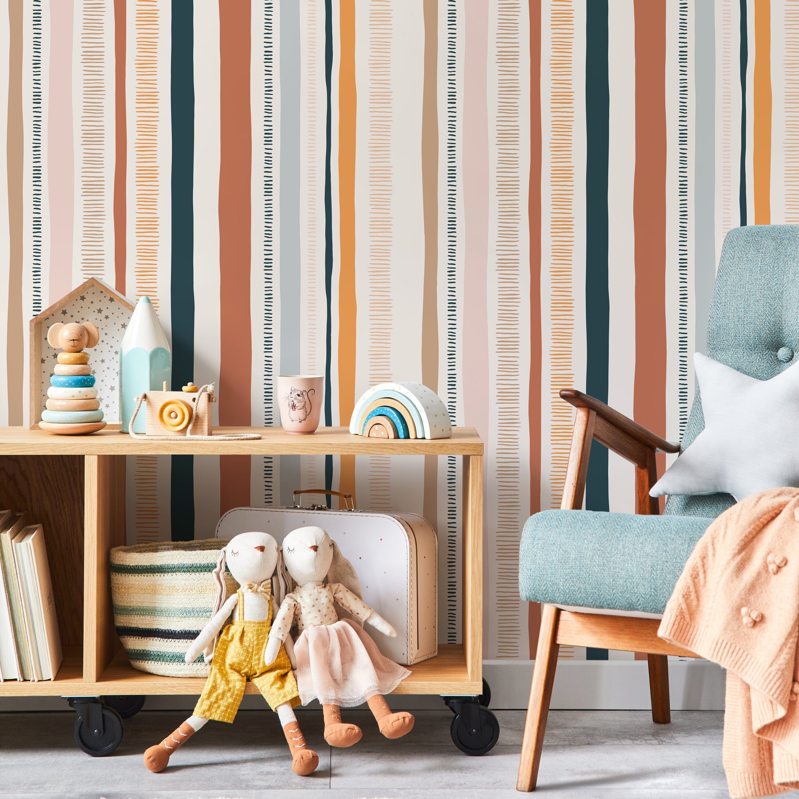 Abstract Wallpaper With Hand-drawn Vertical Stripes In Rust, Navy, And Orange - D809