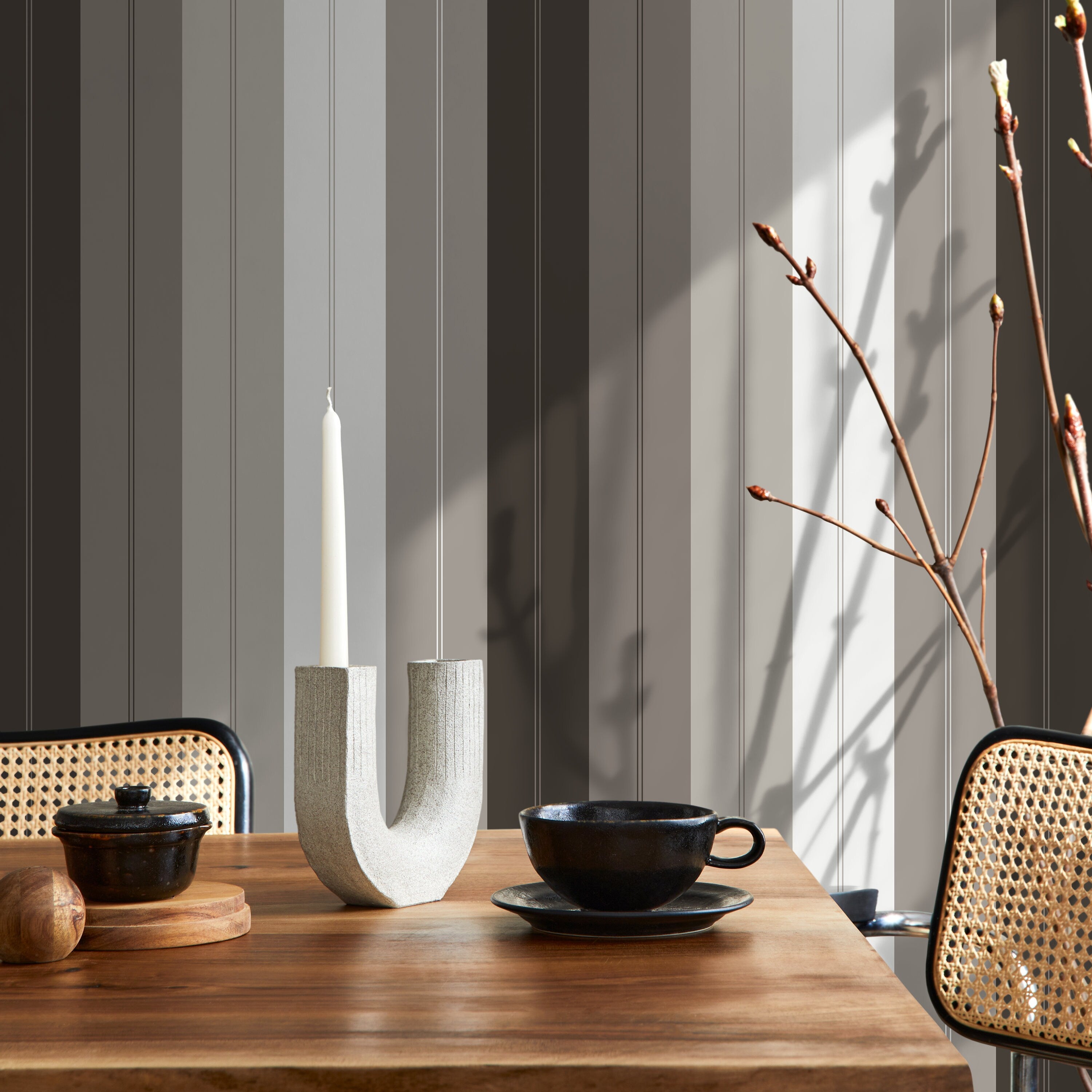 Striped Wallpaper With A Modern Vertical Motif In Brown, Taupe, And Beige - D807