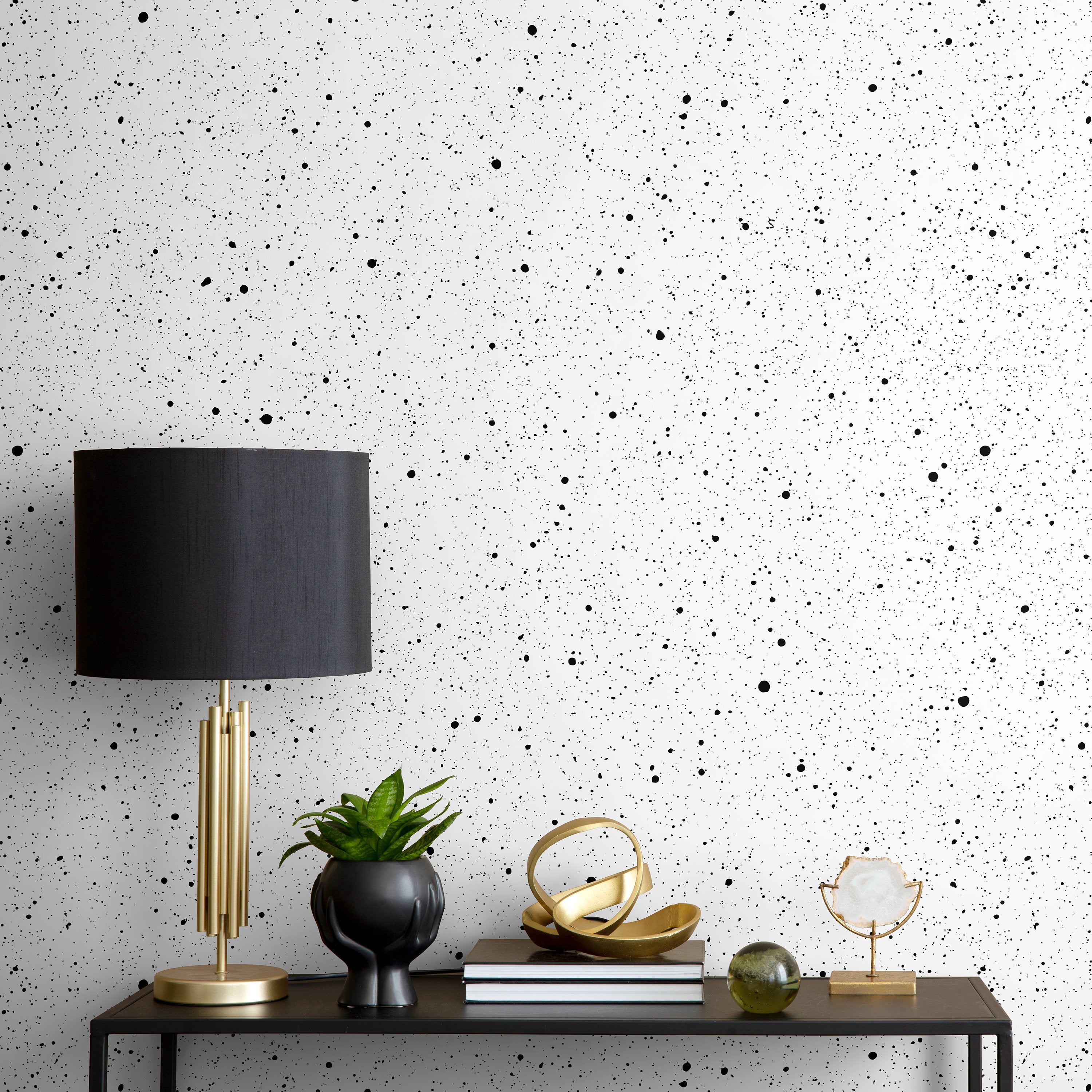 Abstract Wallpaper With An Artistic Splatter Motif In Black And White - A562