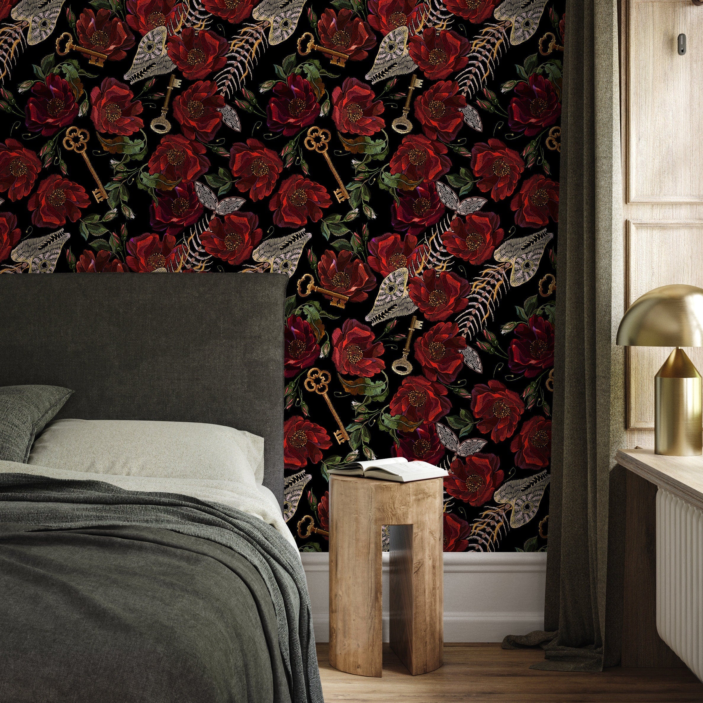 Gothic Wallpaper With An Embroidered Motif Of Flowers And Keys In Red, Black, And Gold - D918