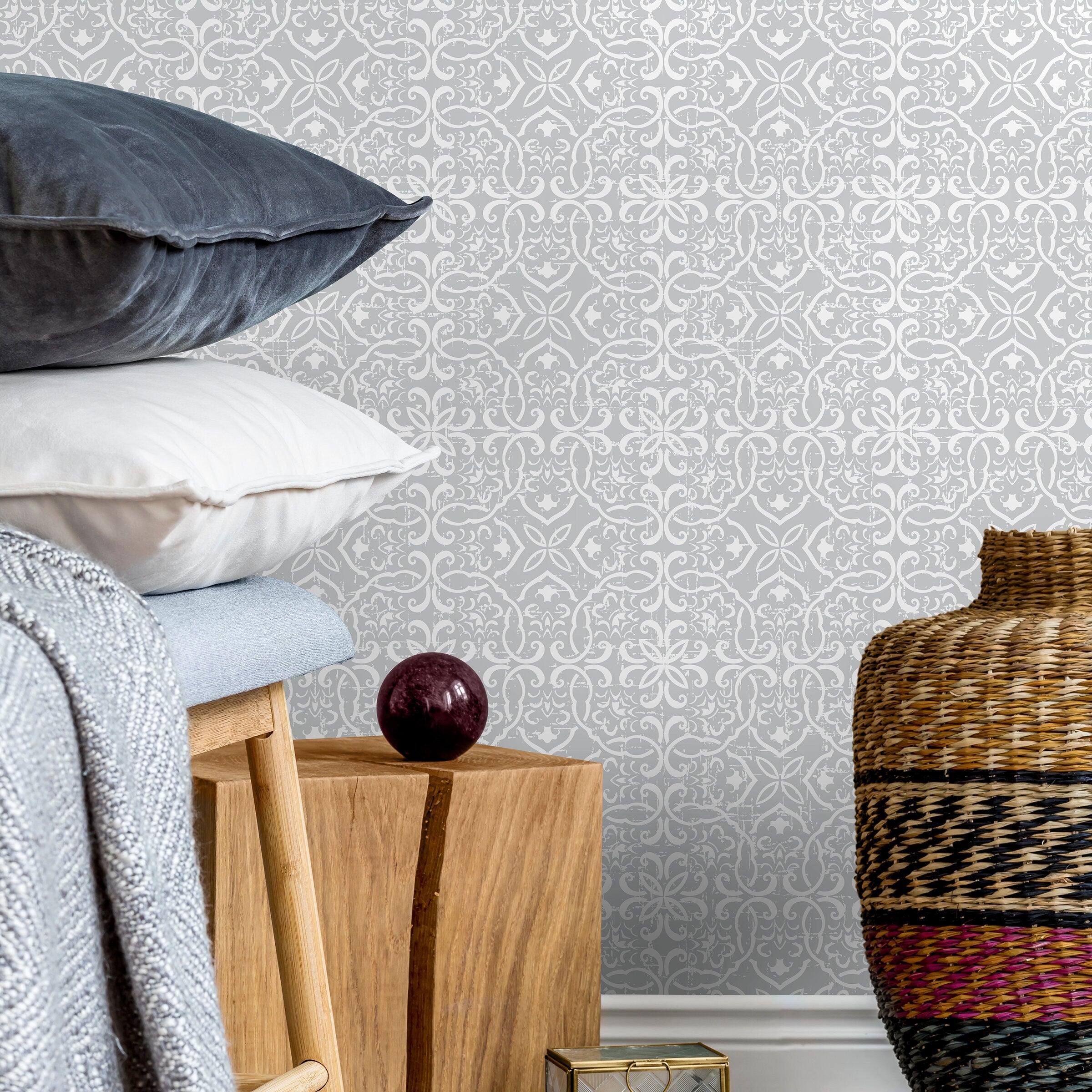 Tile Wallpaper With A Distressed Damask Motif In Gray And White - A610