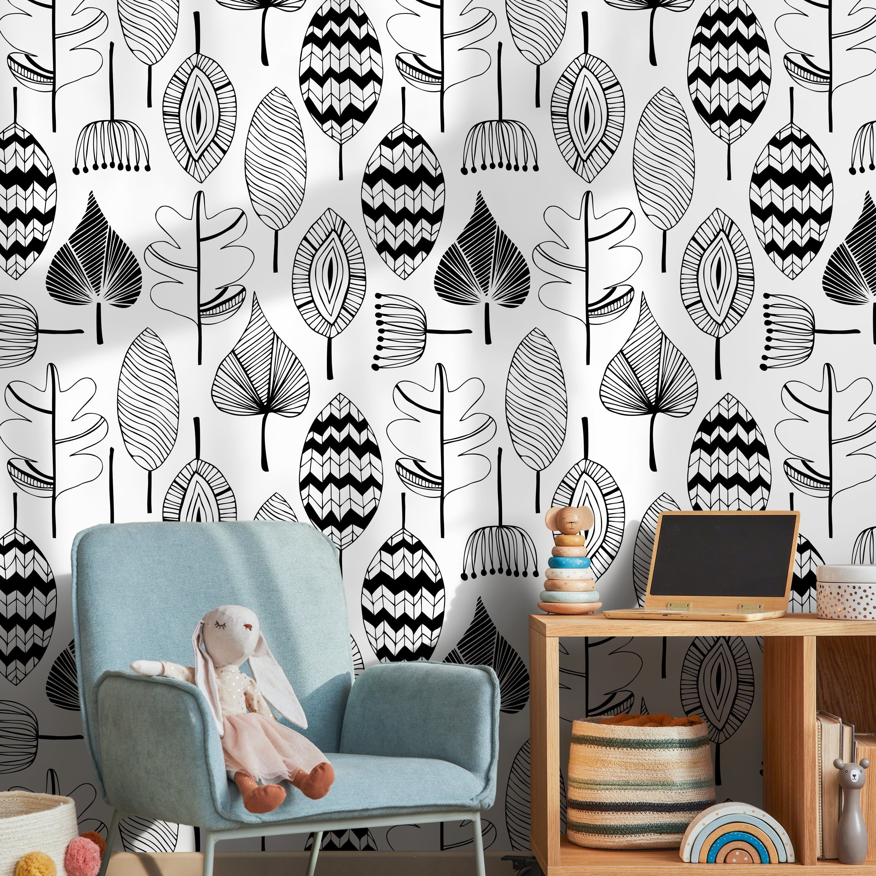 Botanical Wallpaper With Stylized Leaf Motifs In Black And White - A411