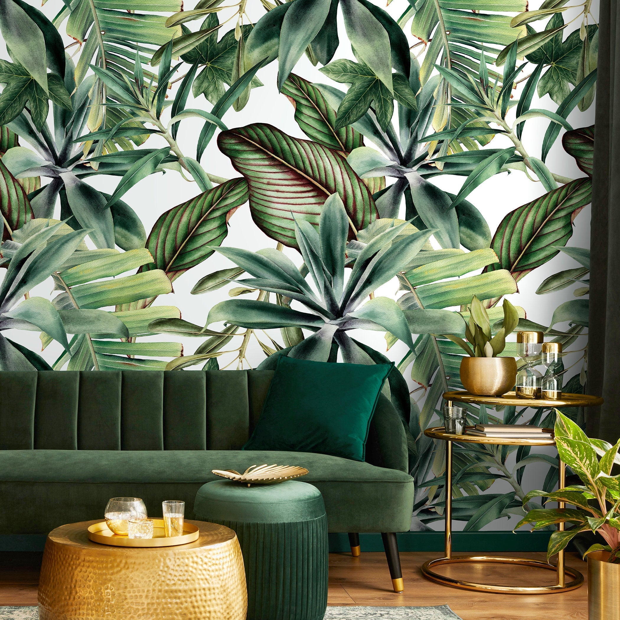 Botanical Wallpaper Featuring A Lush Tropical Canopy In Green And Red - A450