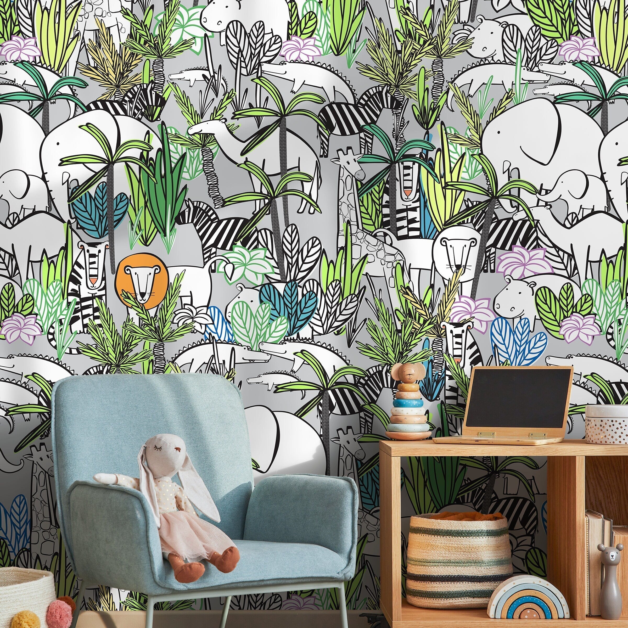 Jungle Wallpaper Featuring Illustrated Safari Animals In Green And Gray - A525