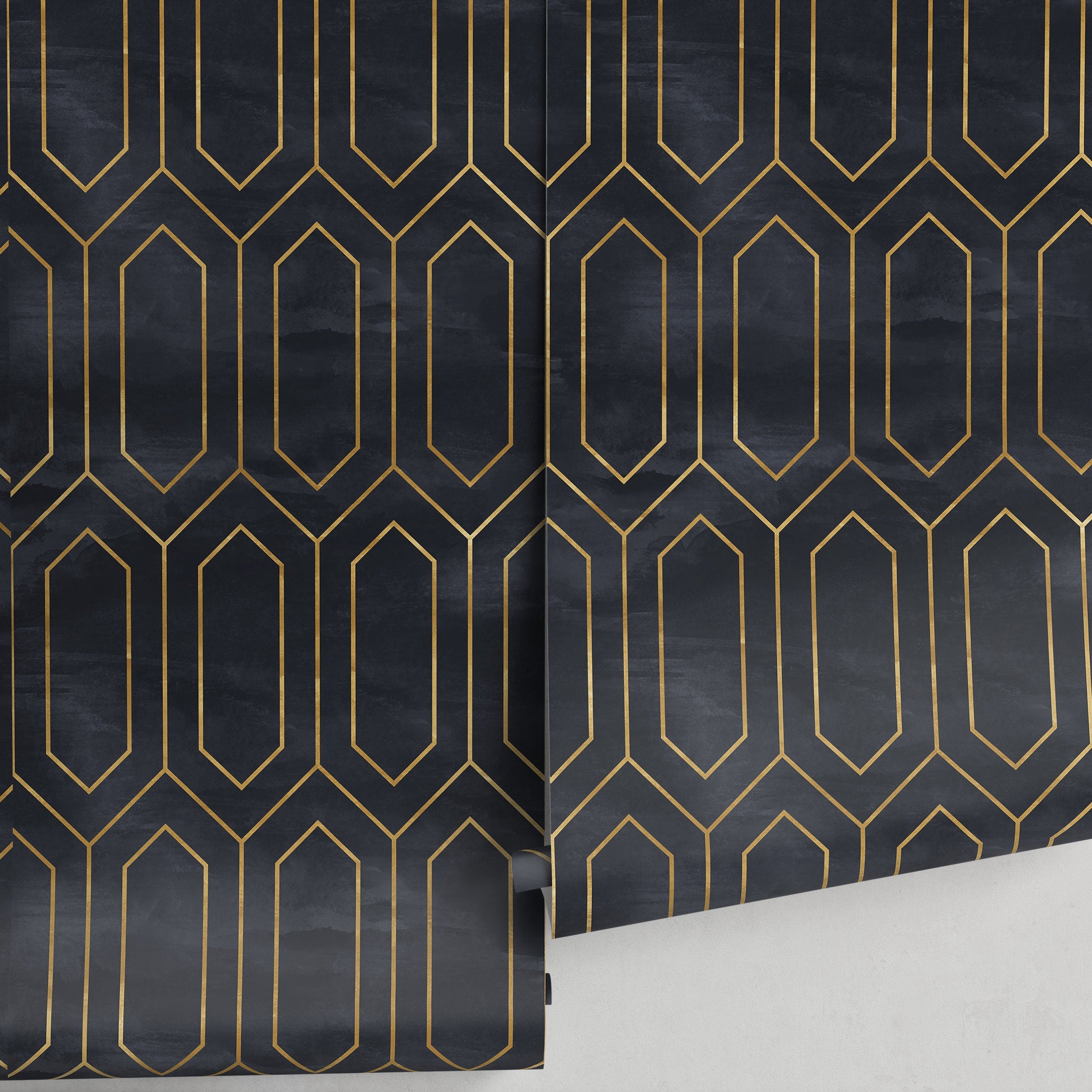 Art Deco Wallpaper With A Geometric Honeycomb Motif In Black And Gold - A539
