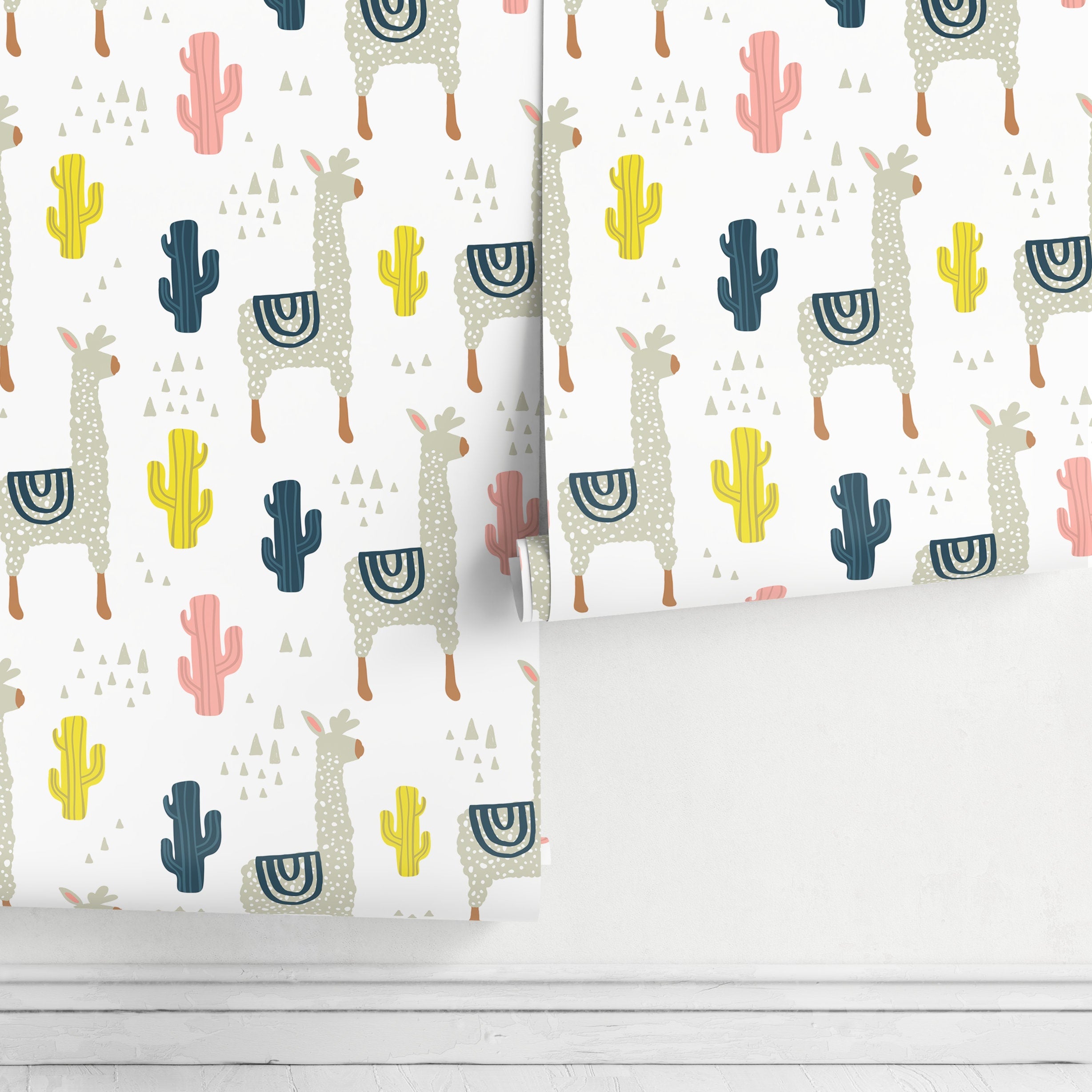 Nursery Wallpaper With Llamas And Cacti In Grey, Yellow, And Pink - A395