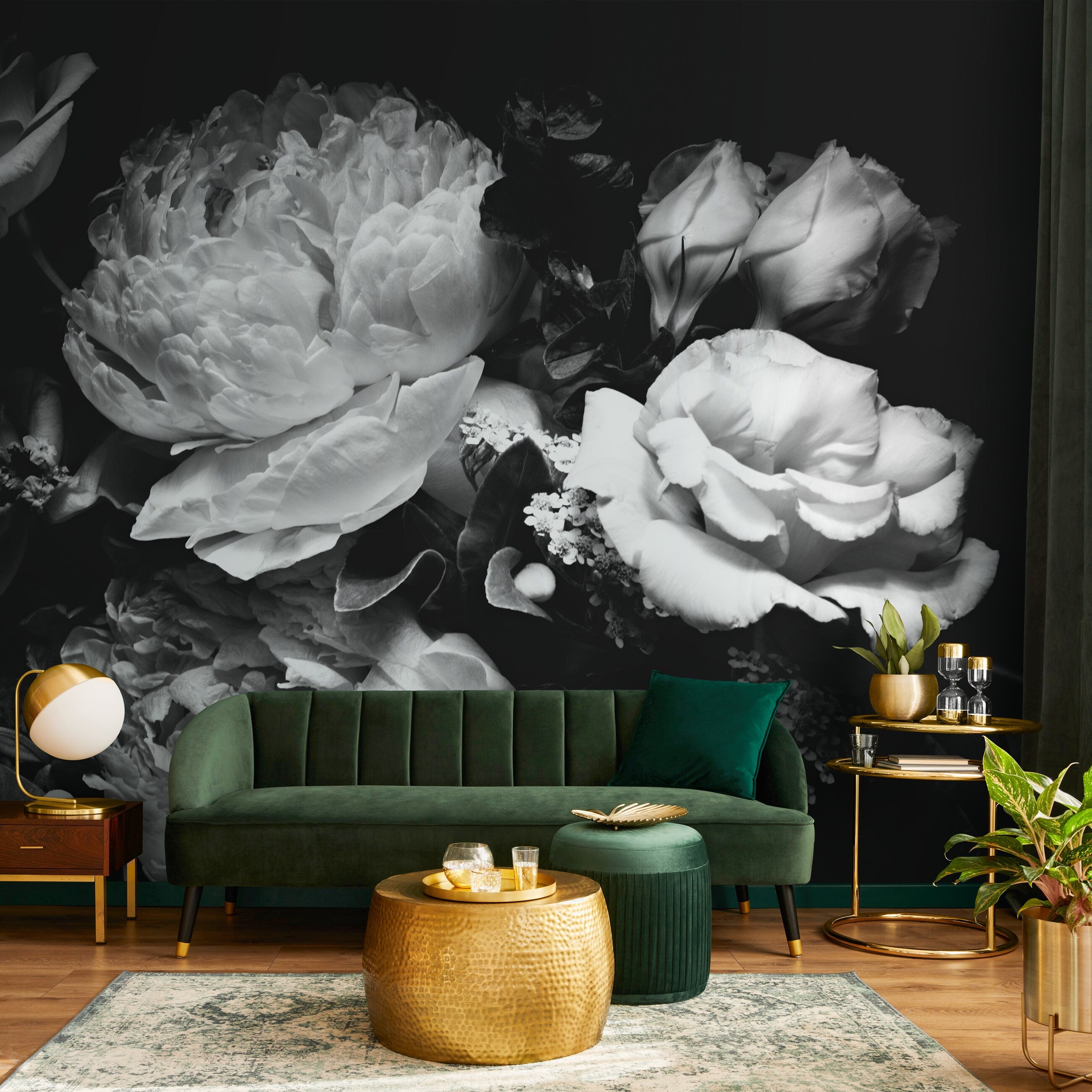 Floral Wallpaper With A Dramatic Peony Bouquet In Black And White - A557