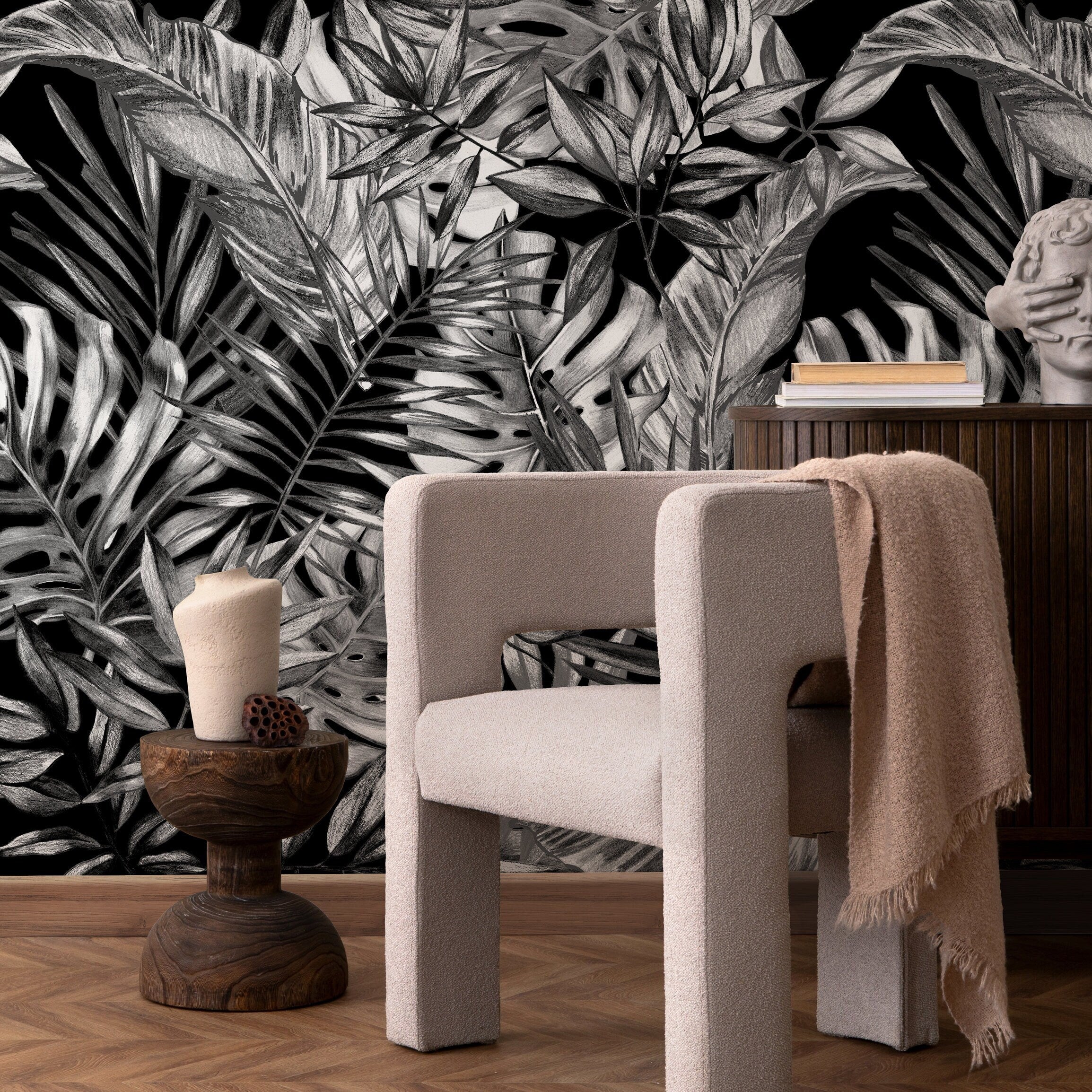 Tropical Wallpaper With A Hand-drawn Jungle Motif In Black And White - A161