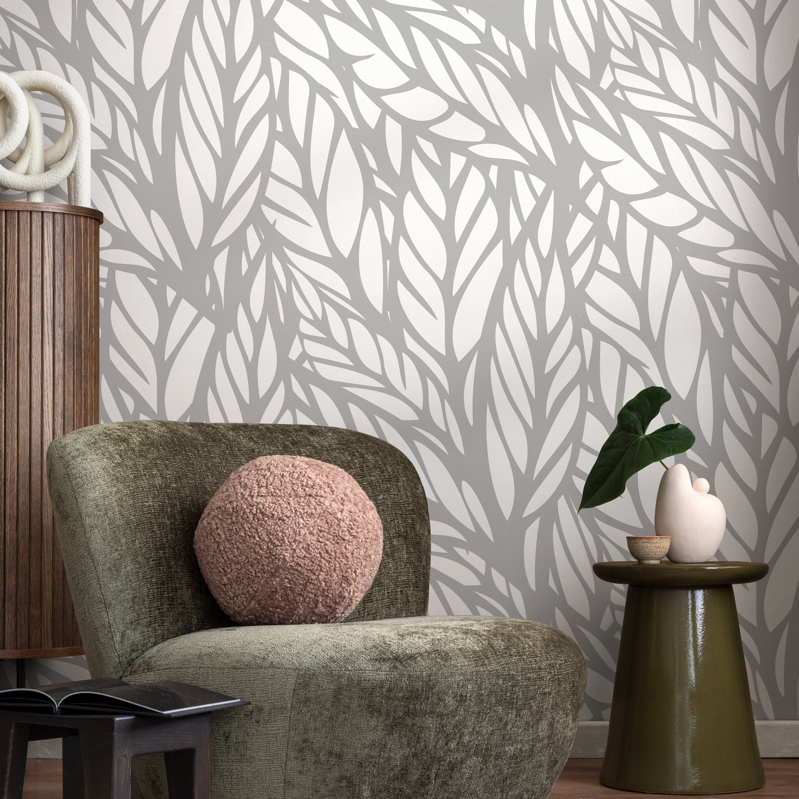 Botanical Wallpaper With A Modern Stylized Leaf Motif In Gray And White - A097