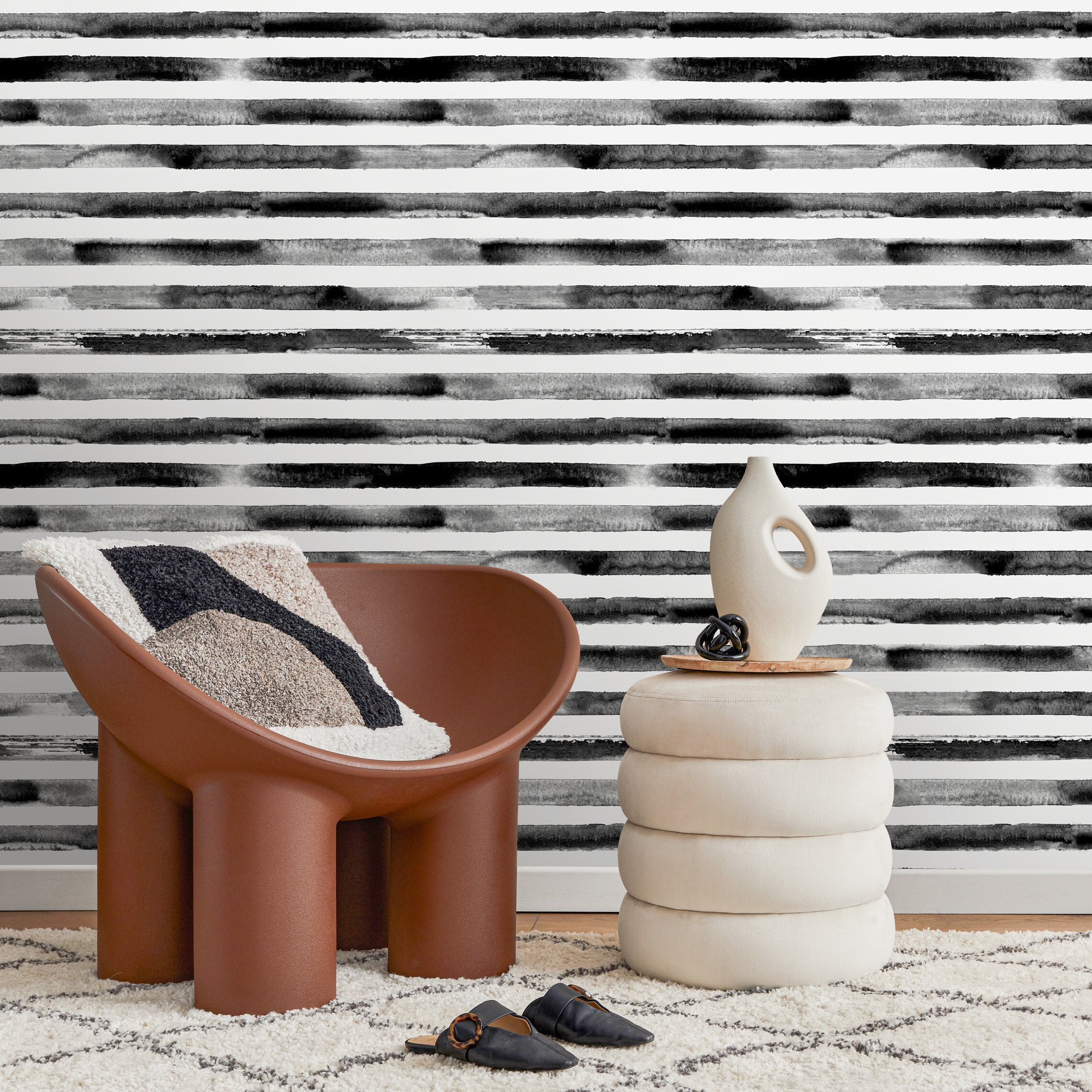 Striped Wallpaper Featuring Watercolor Brushstrokes In Black And White - A247