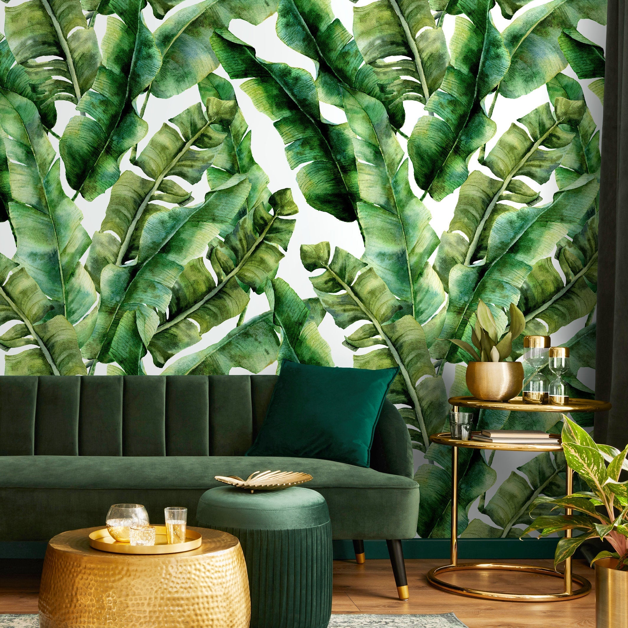 Tropical Wallpaper With A Watercolor Banana Leaf Motif In Green - A498