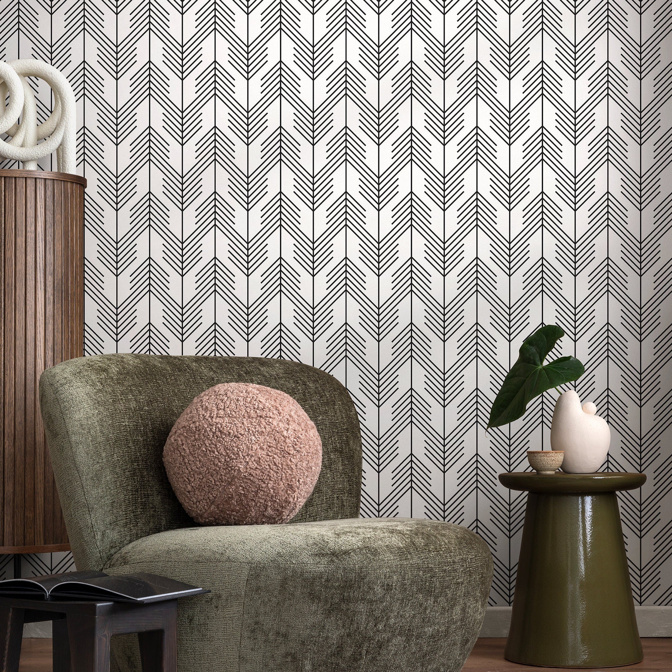 Geometric Wallpaper With A Modern Arrow Motif In Black And White - A345