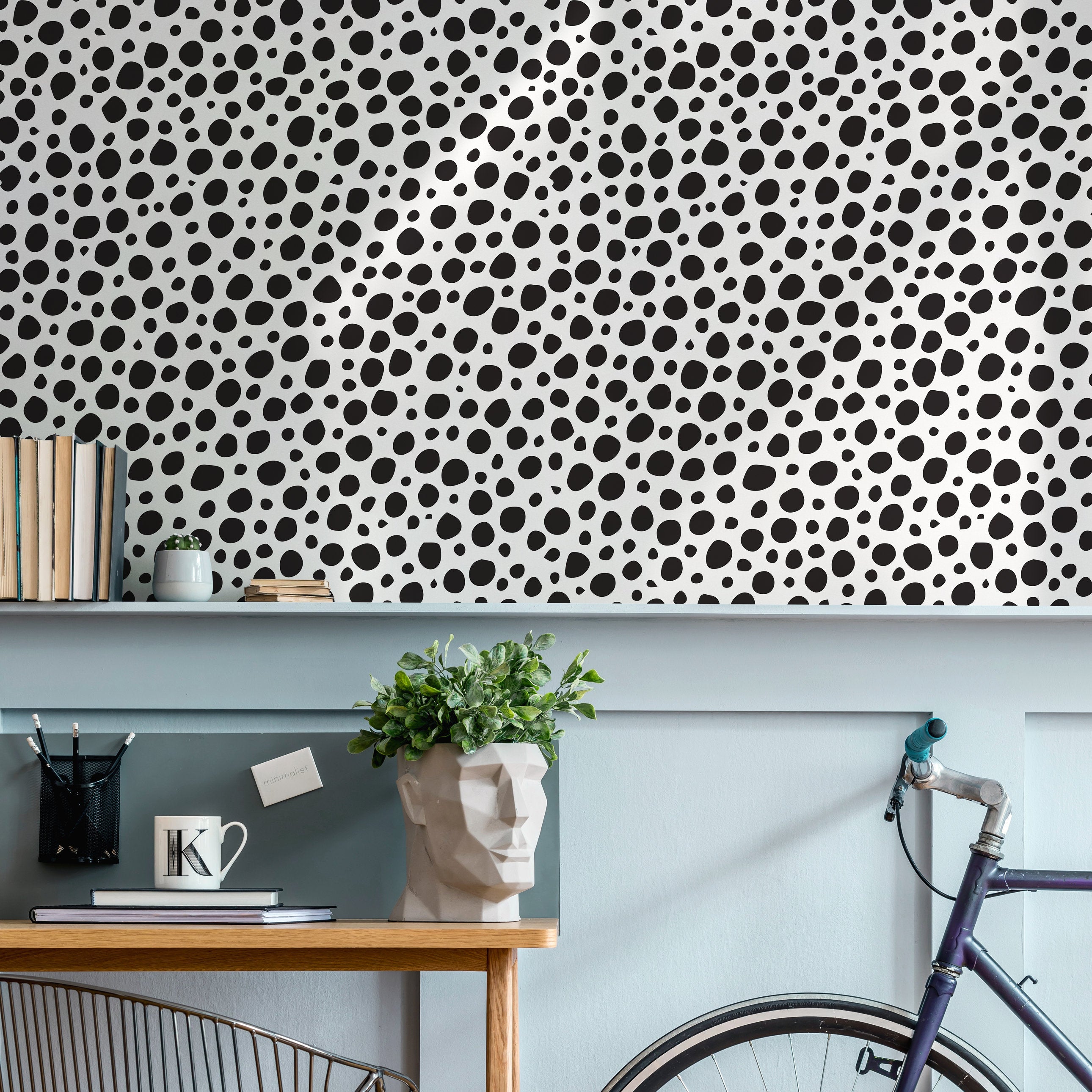 Animal Print Wallpaper With An Abstract Dalmatian Motif In Black And White - A641