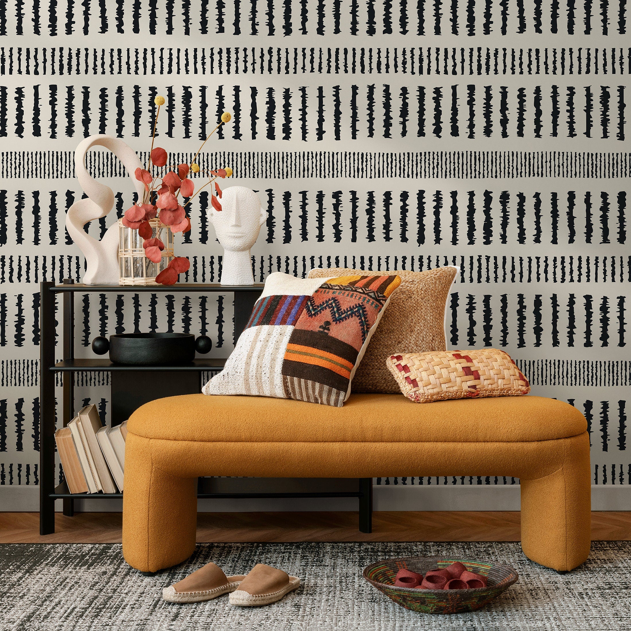 Abstract Wallpaper With Irregular Stripes In Black And Off-white - A798