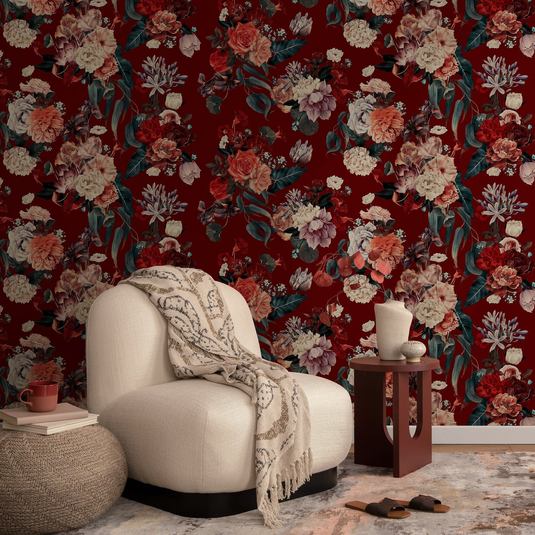 Floral Wallpaper With A Vintage Bouquet In Red, Cream, And Pink - A848