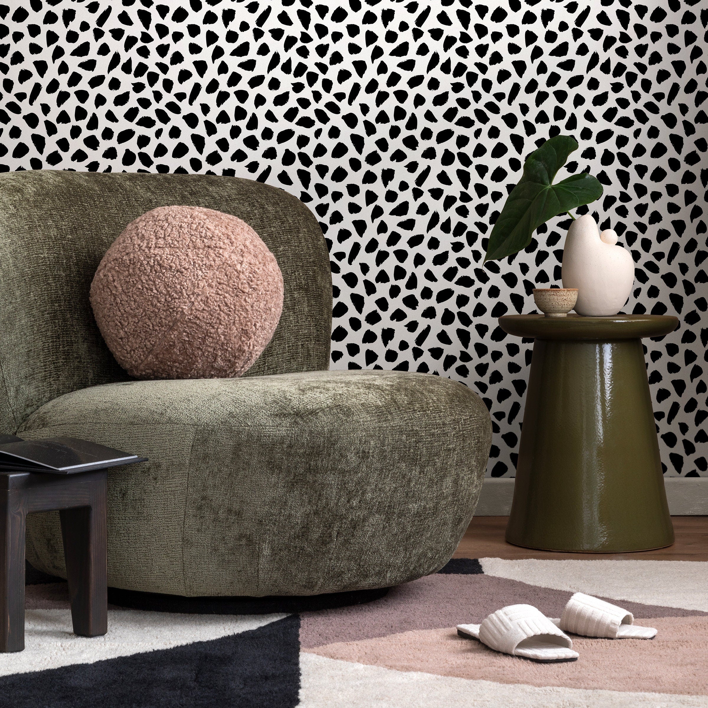 Animal Print Wallpaper With Dalmatian Inspired Spots In Black And White - A872