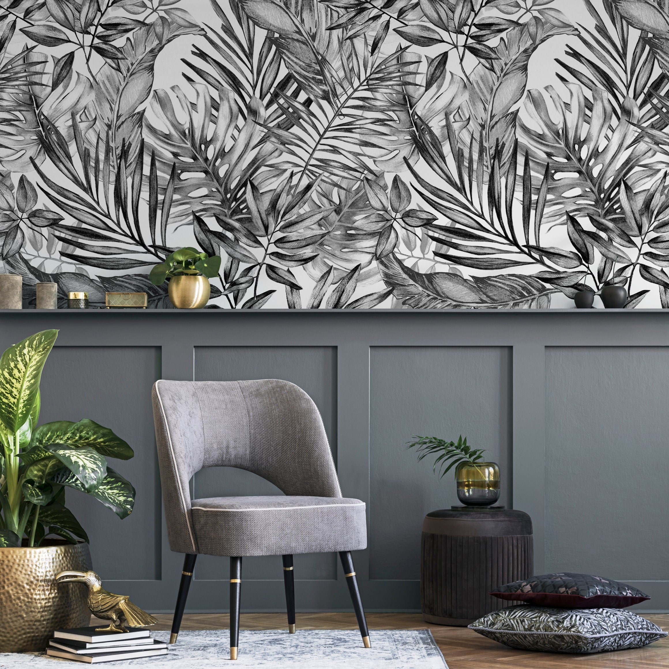 Tropical Wallpaper With A Jungle Foliage Sketch In Black And White - A277