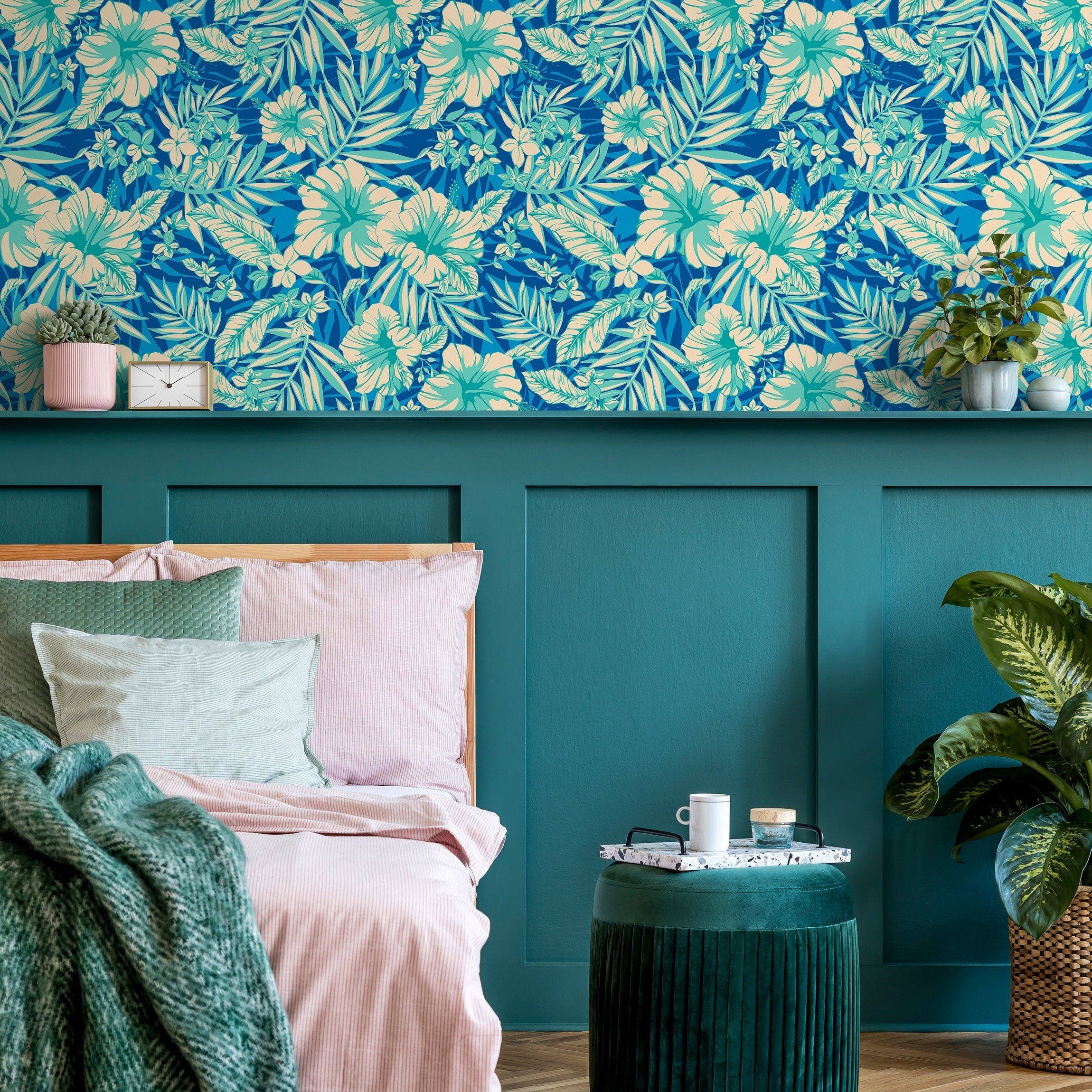 Tropical Wallpaper With Hibiscus Flowers In Blue, Teal, And Cream - A971