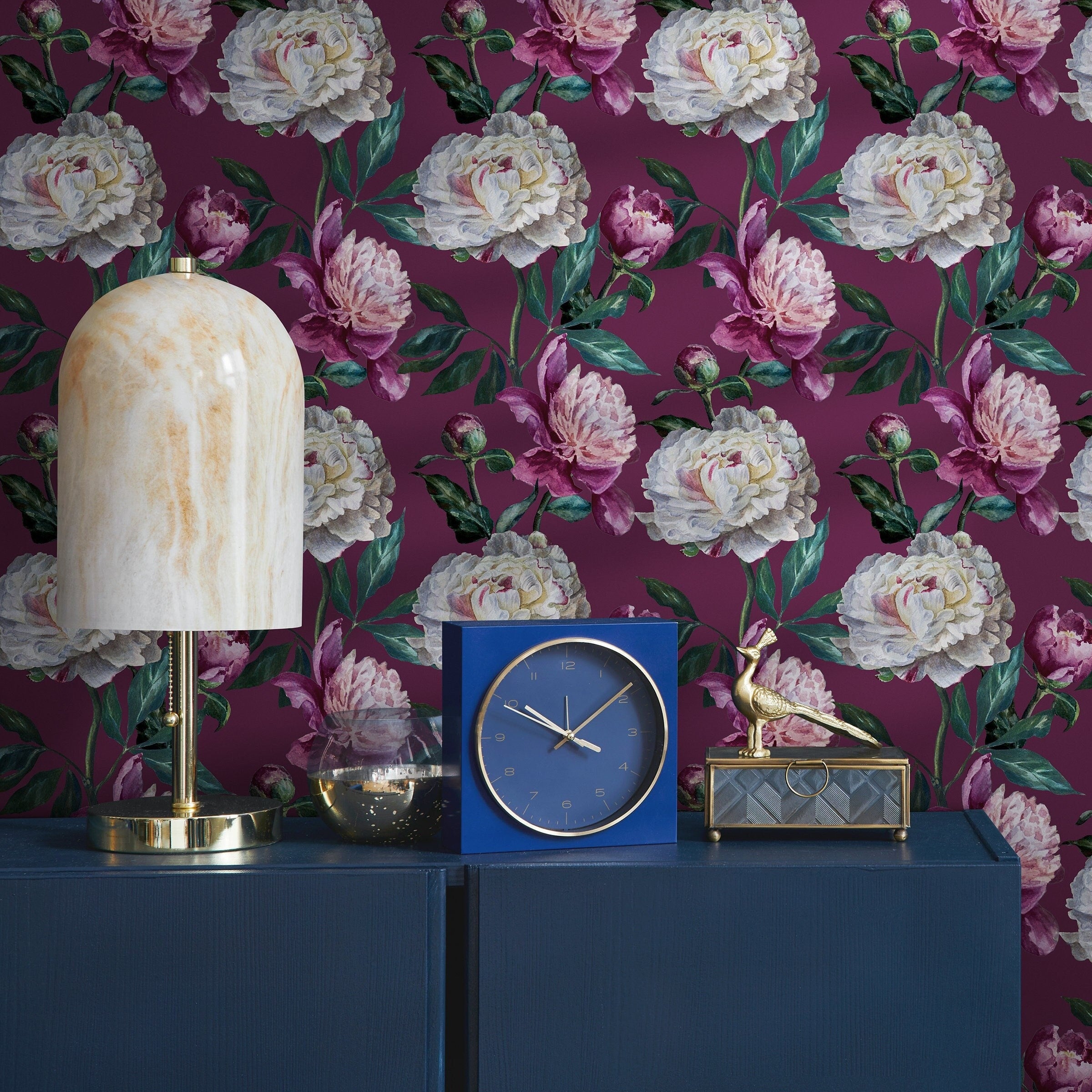 Floral Wallpaper With Painted Peonies In Purple, Pink, And White - B183