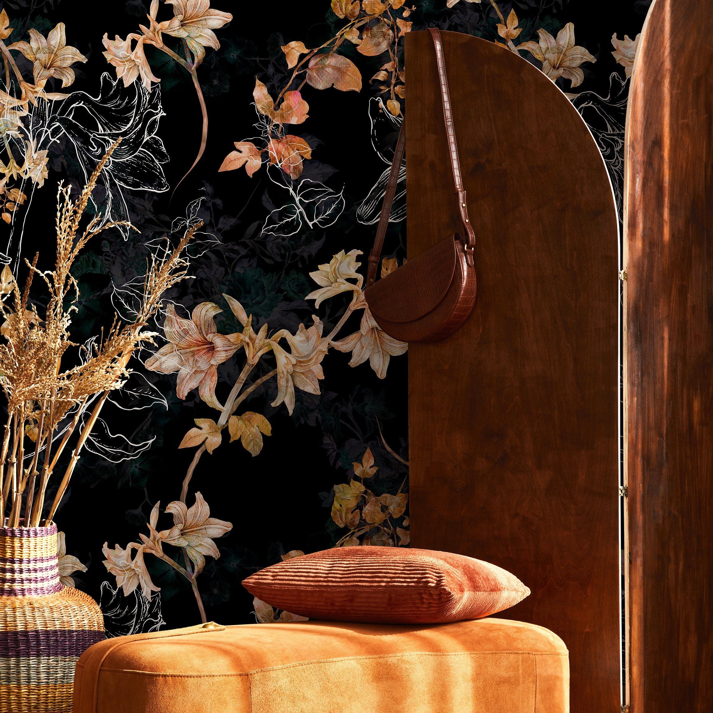 Floral Wallpaper With Sketched And Painted Lilies In Black, Gold, And White - B272