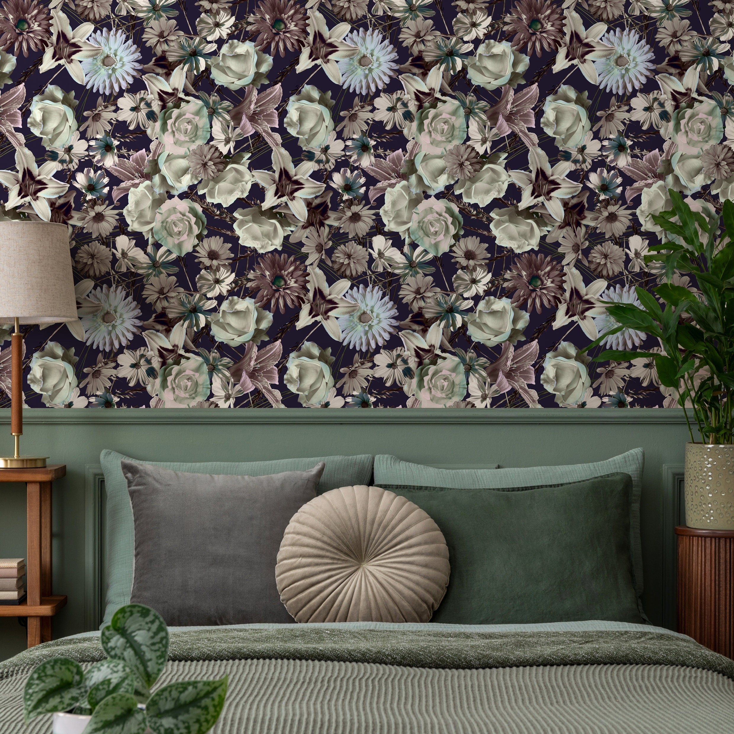 Floral Wallpaper Featuring A Moody Bouquet In Dark Purple, Green, And Mauve - B558