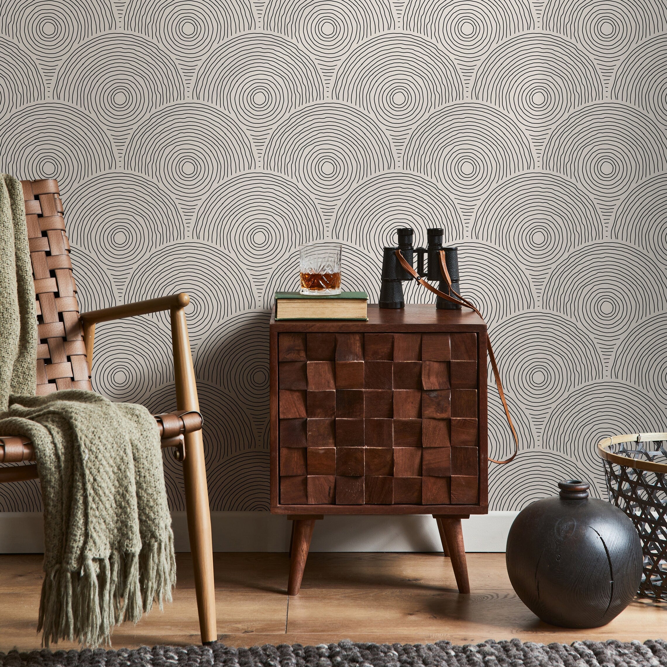 Abstract Wallpaper With Hand-drawn Concentric Arches In Black And Light Beige - B628