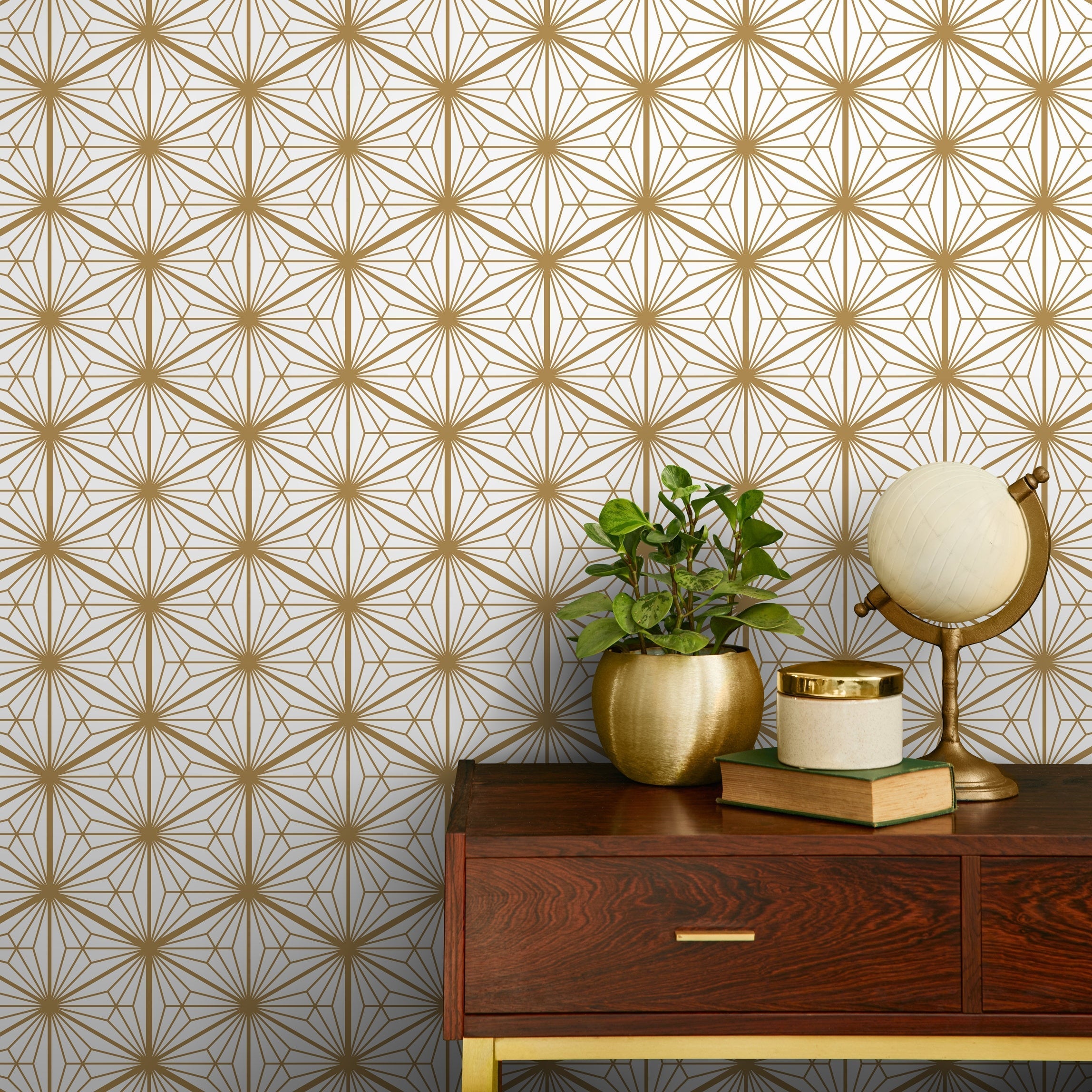 Geometric Wallpaper With An Art Deco Starburst Motif In Gold - B808