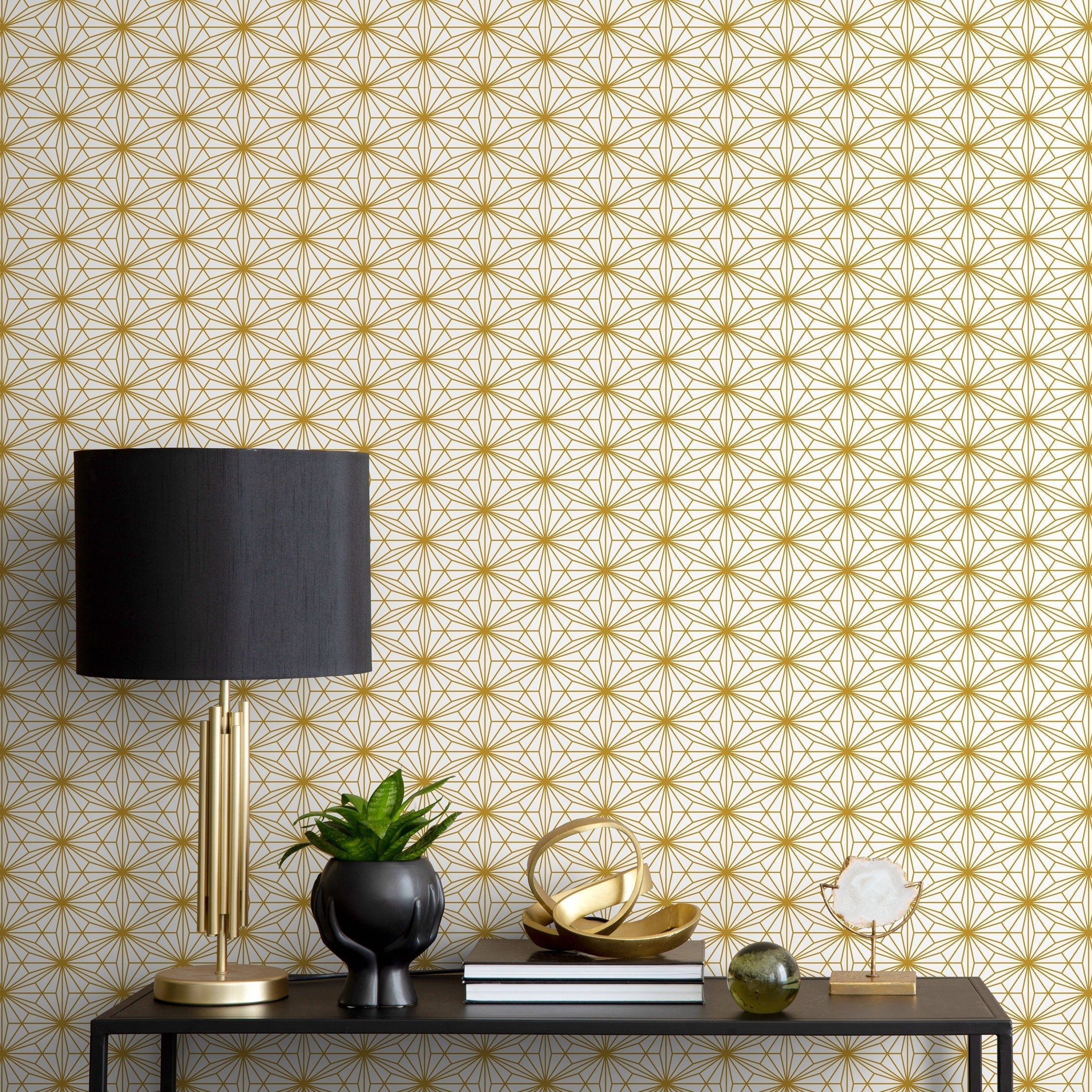 Geometric Wallpaper With A Starburst Motif In Gold And Gray - B792