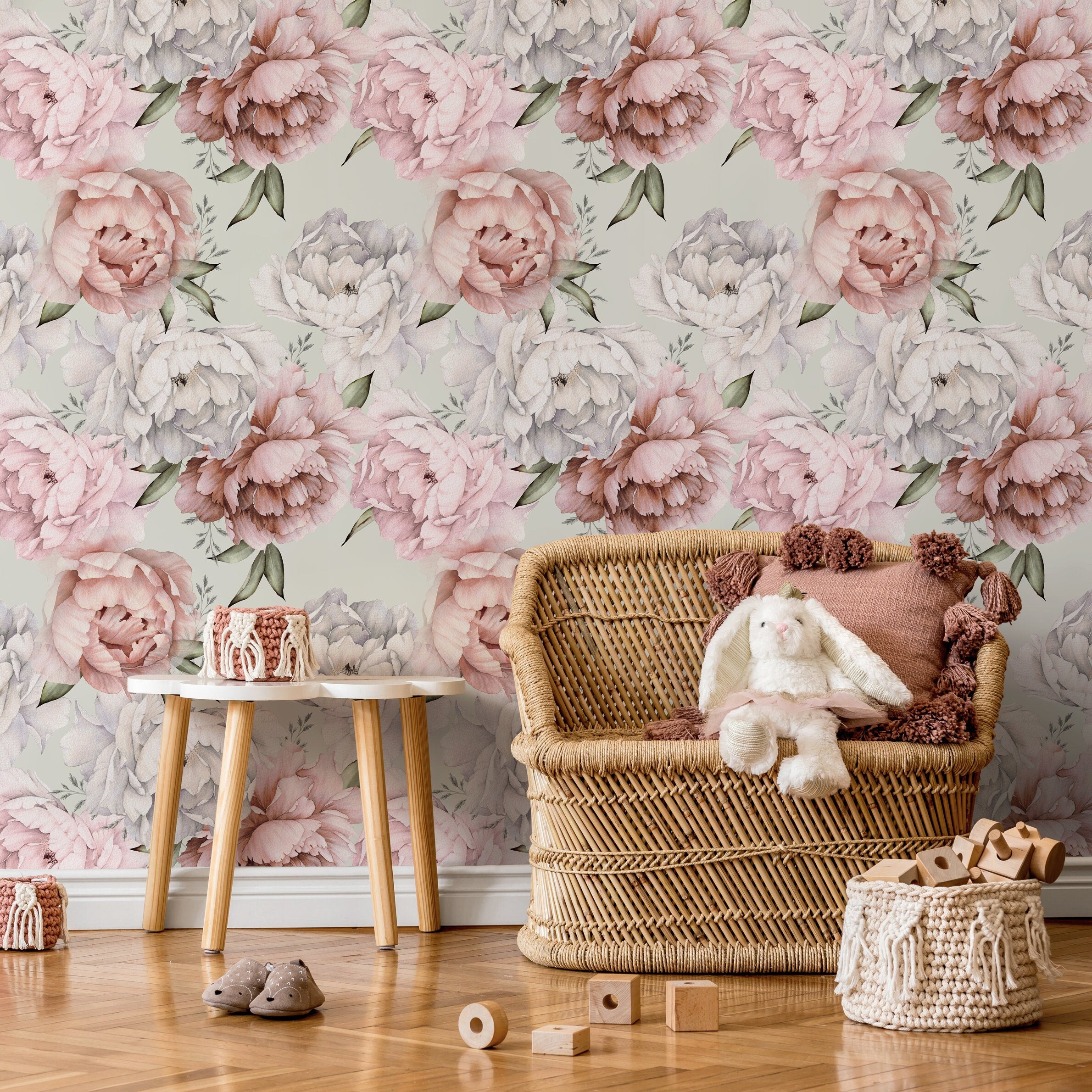 Floral Wallpaper Featuring Watercolor Peonies In Pink, White, And Green - B516