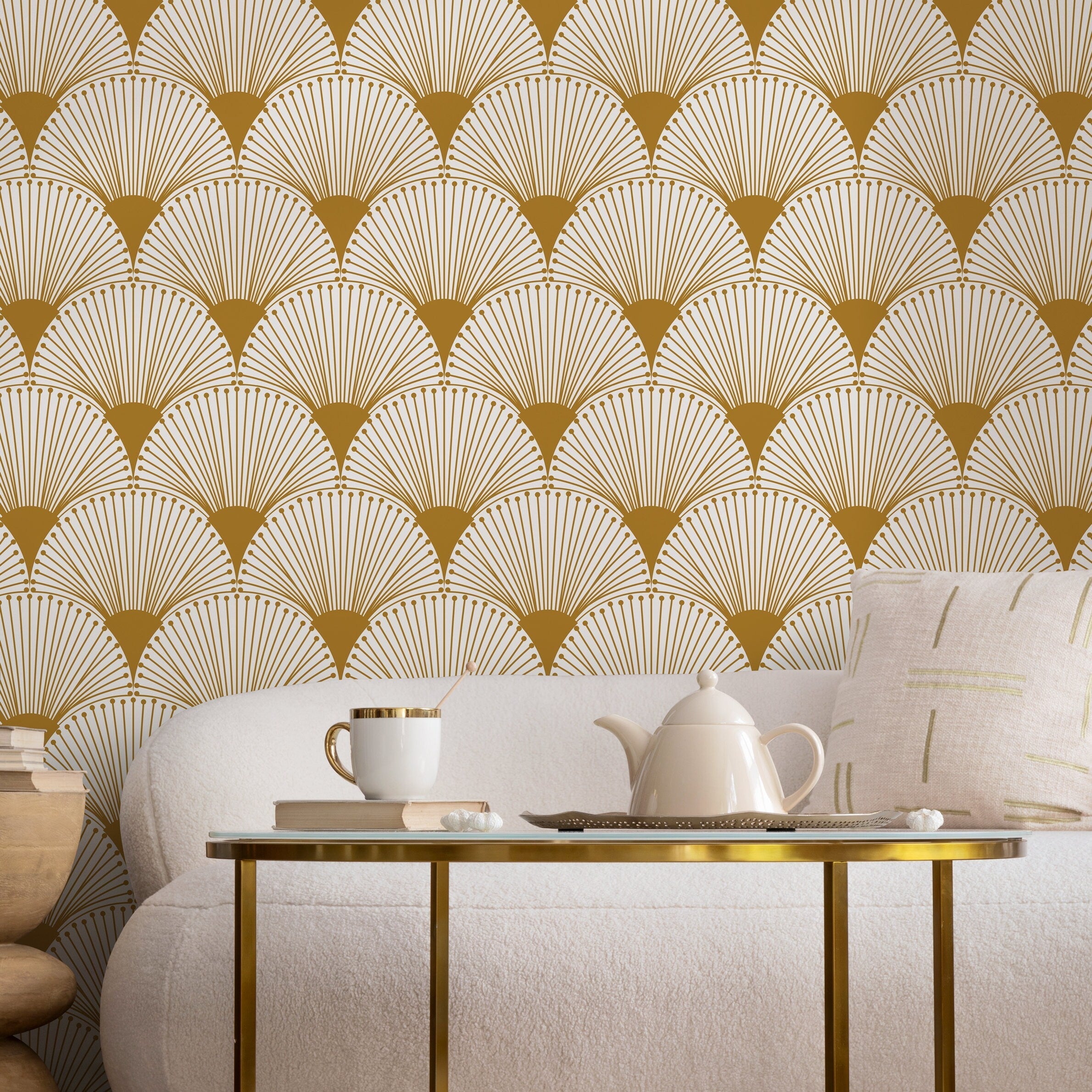 Art Deco Wallpaper With A Geometric Fan Motif In Gold - B937