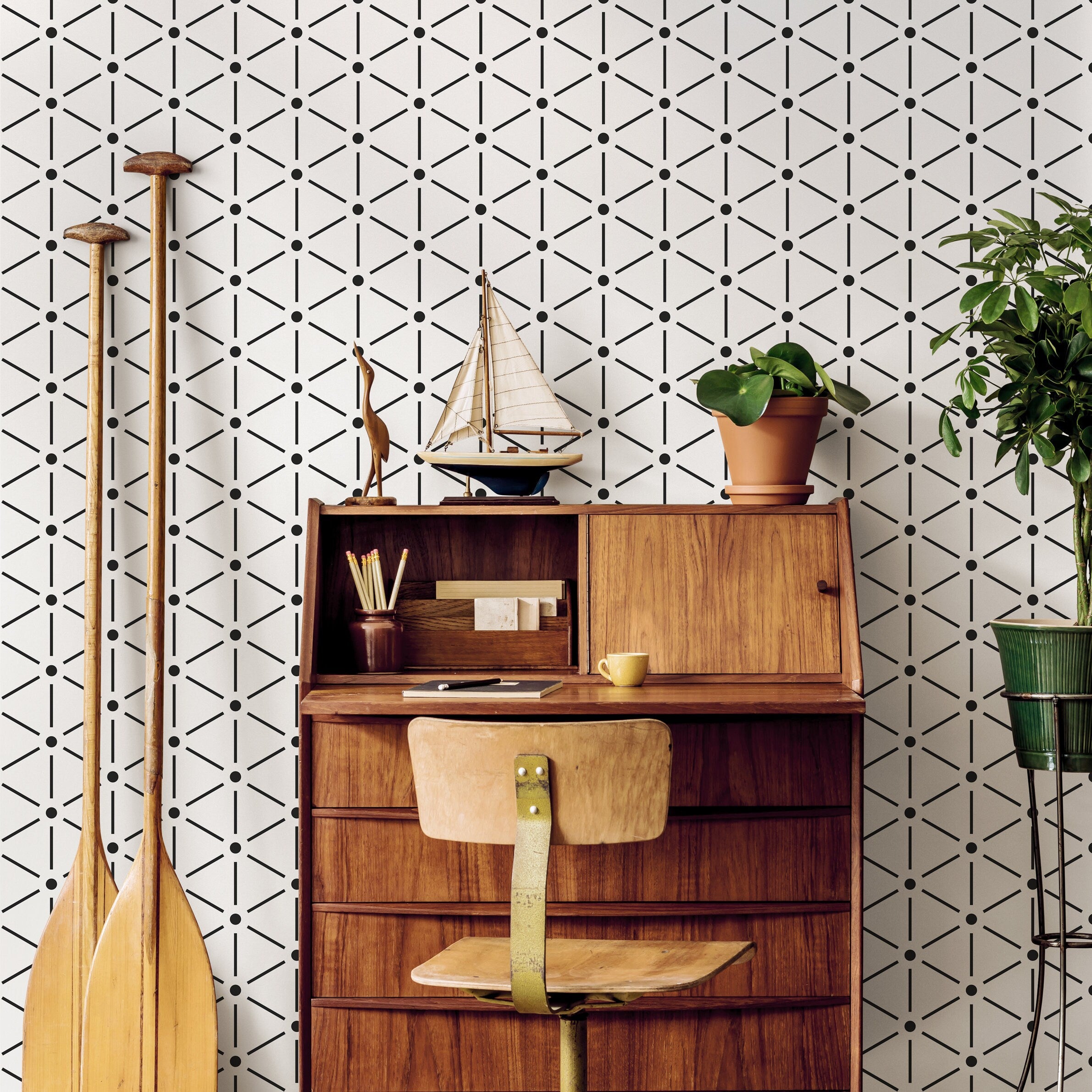 Geometric Wallpaper With A Modern Triangle Grid In Black And White - B155