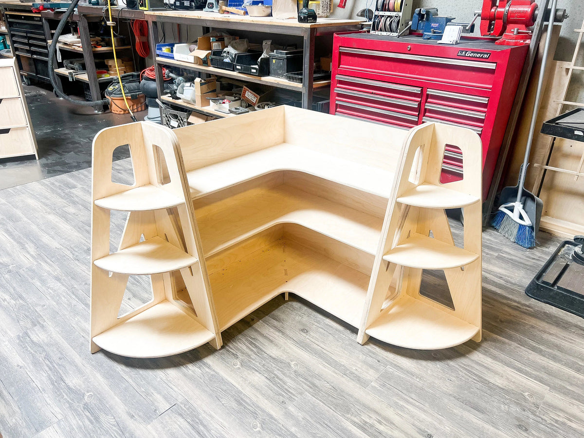 Soria- Corner Shelf