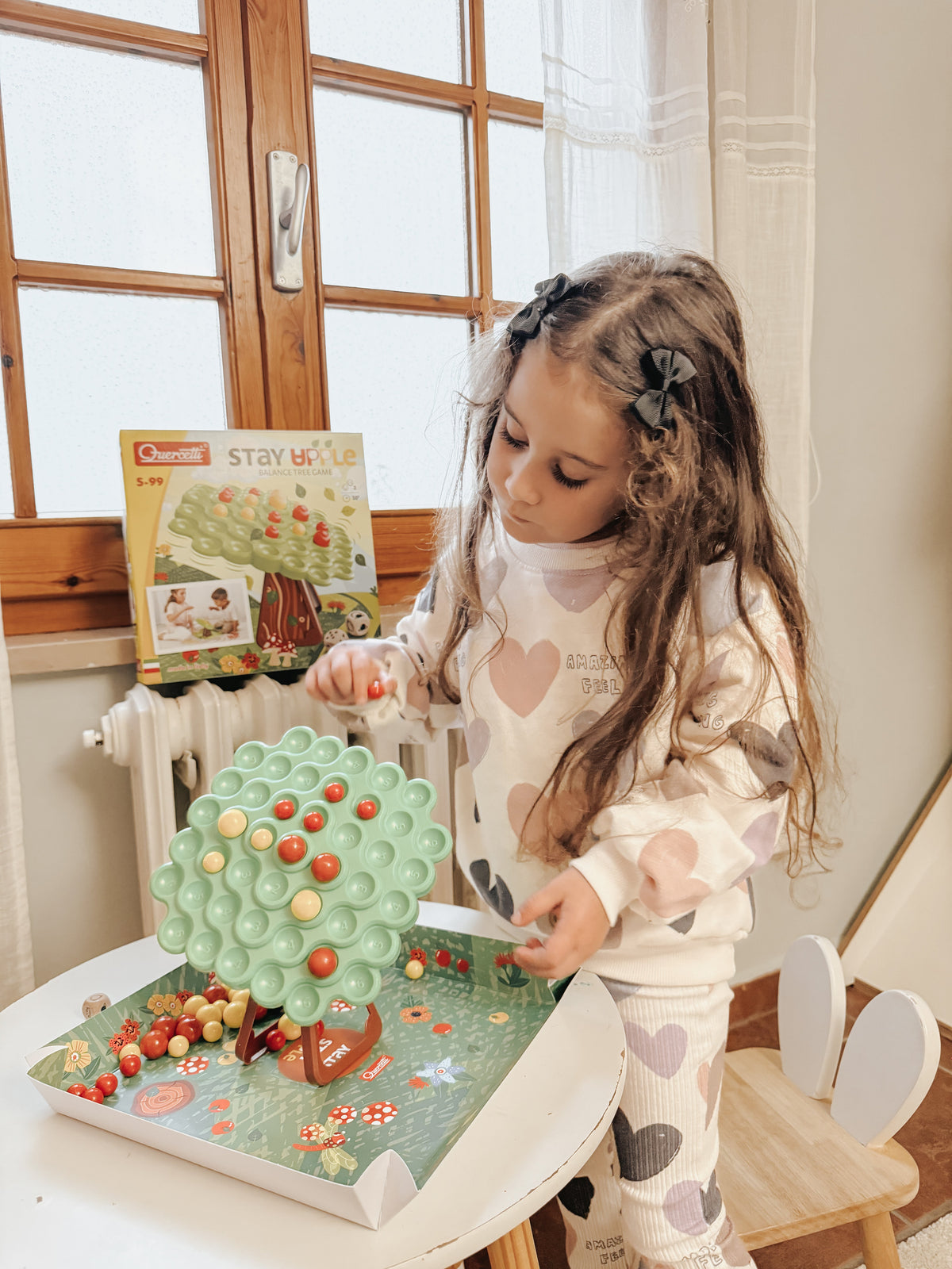 Stay Apple Balance Tree Game
