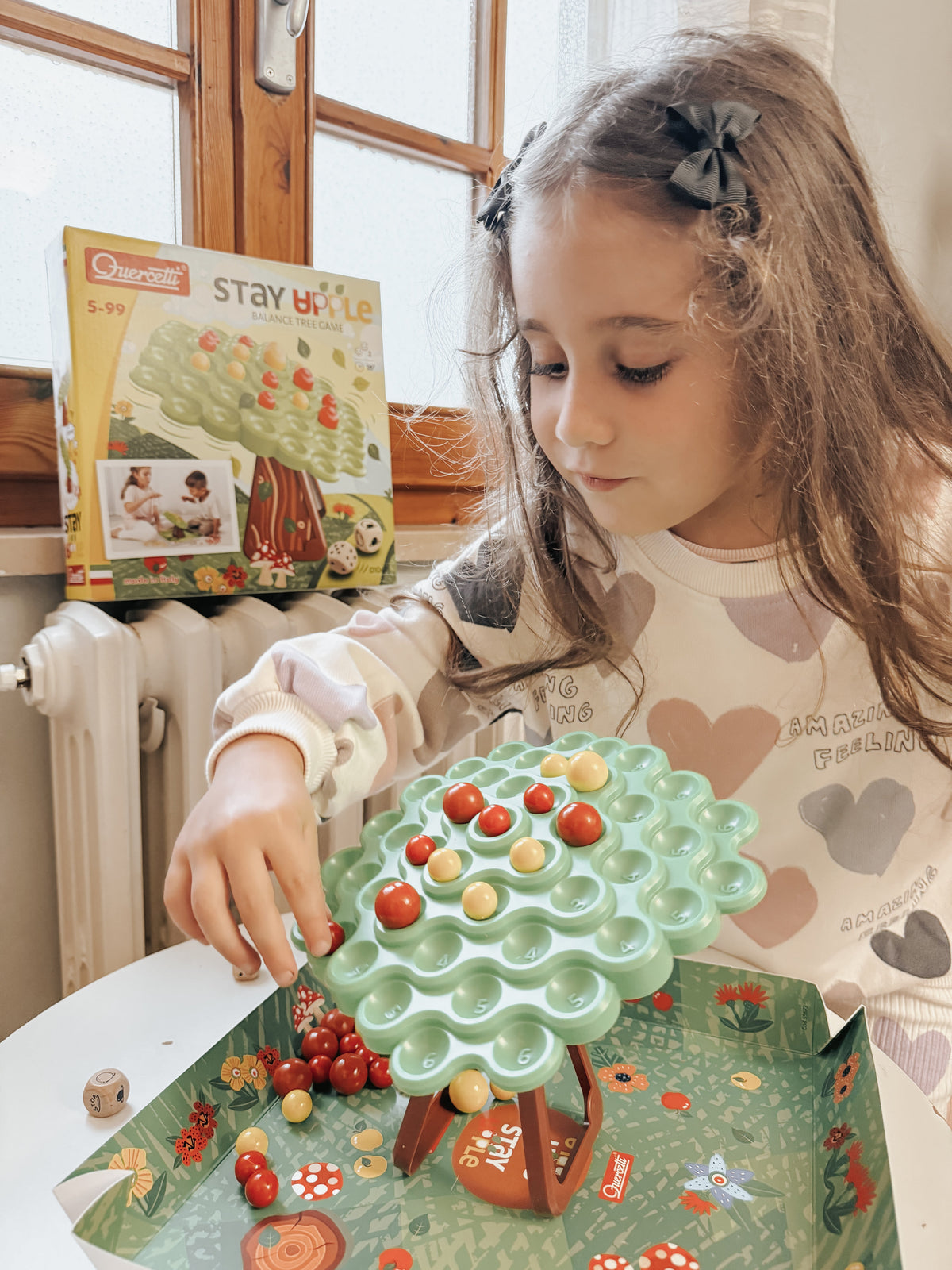 Stay Apple Balance Tree Game