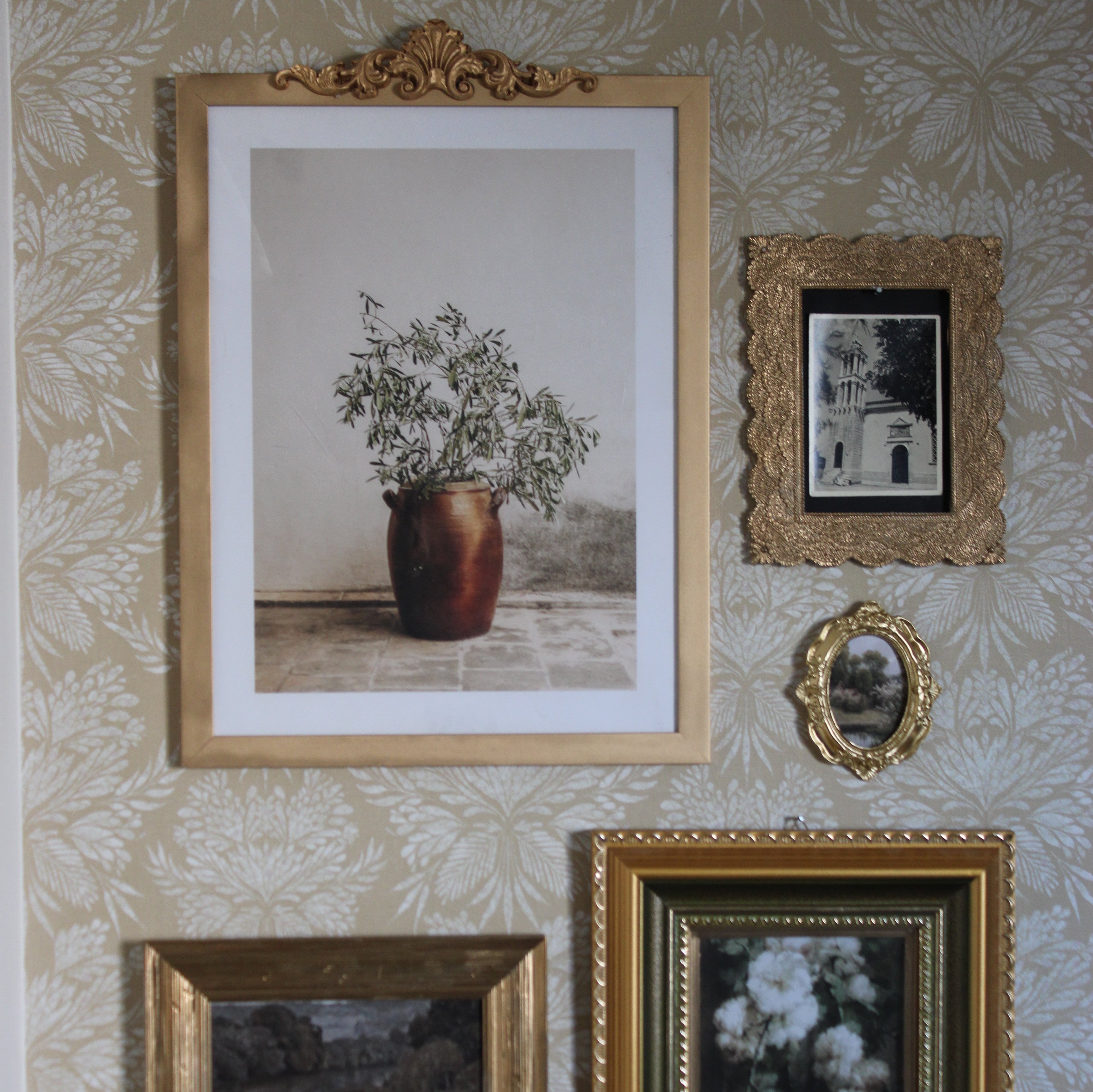 Genevieve Wallpaper By Bloomery Decor