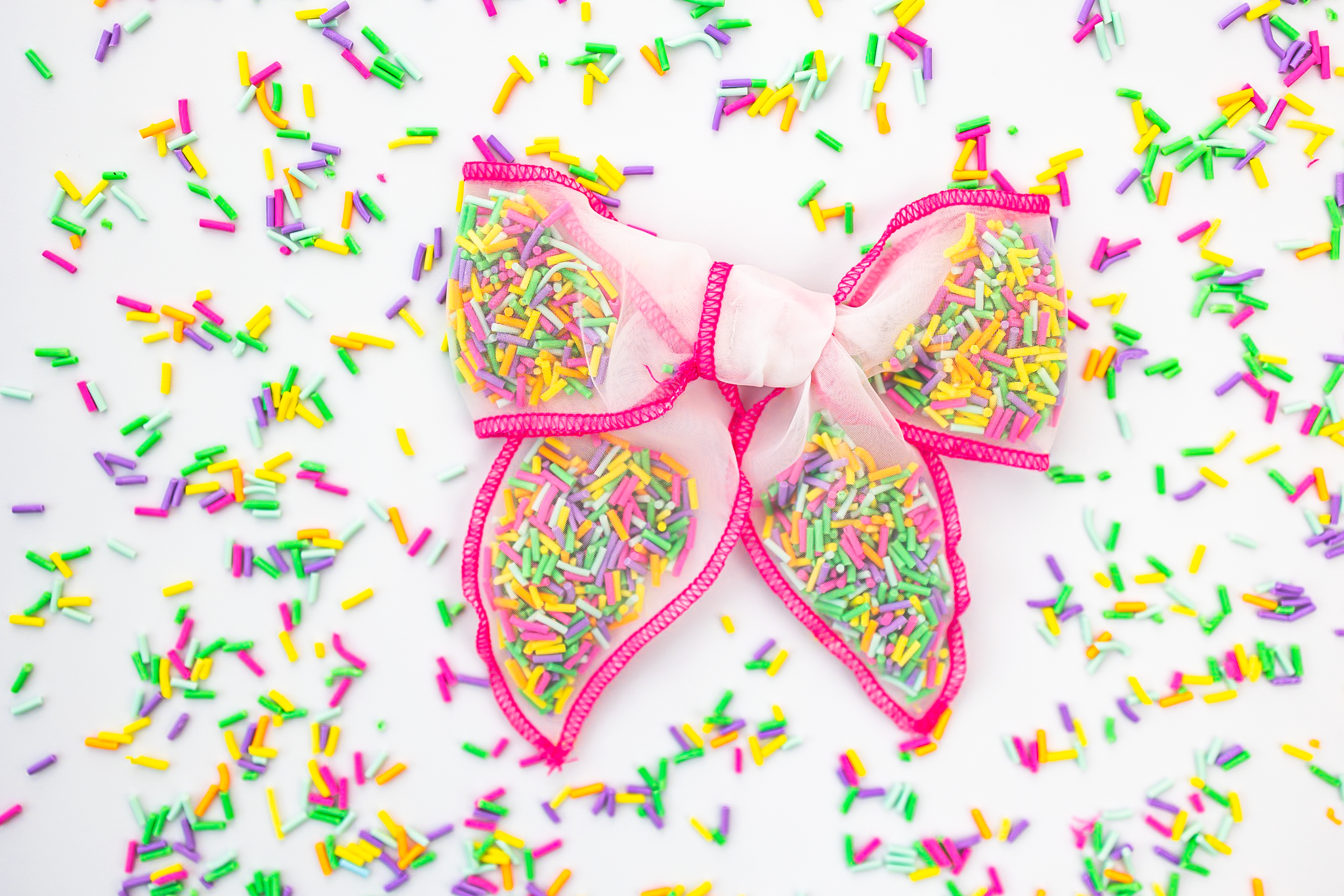 Mesh Shaker Bow - Rainbow Sprinkle