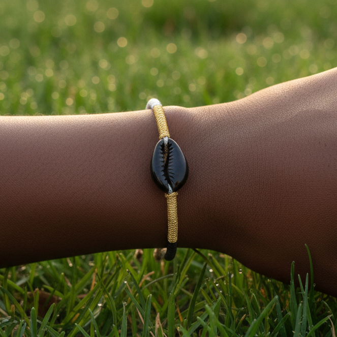 Black Candy Shell Bracelet